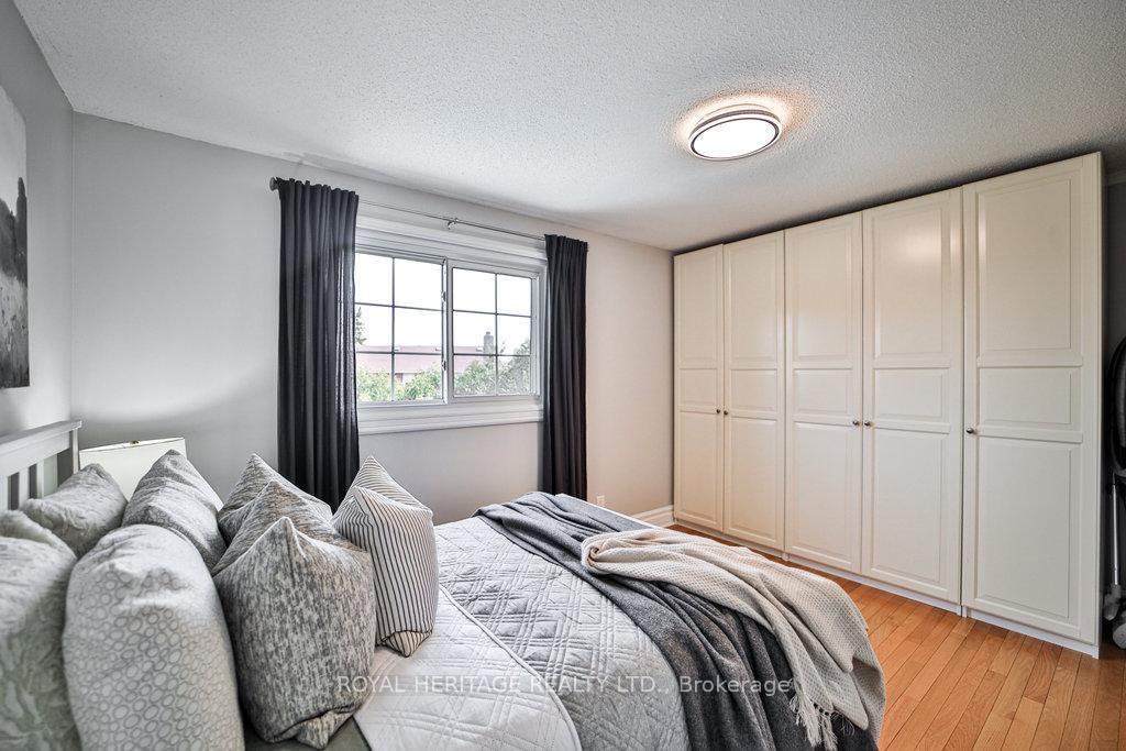 Photo 26 of 574 Springview Drive, Pickering, Amberlea — HOMEH