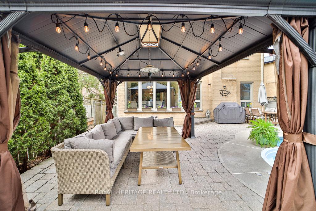 Photo 43 of 574 Springview Drive, Pickering, Amberlea — HOMEH