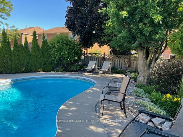 Photo 47 of 574 Springview Drive, Pickering, Amberlea — HOMEH
