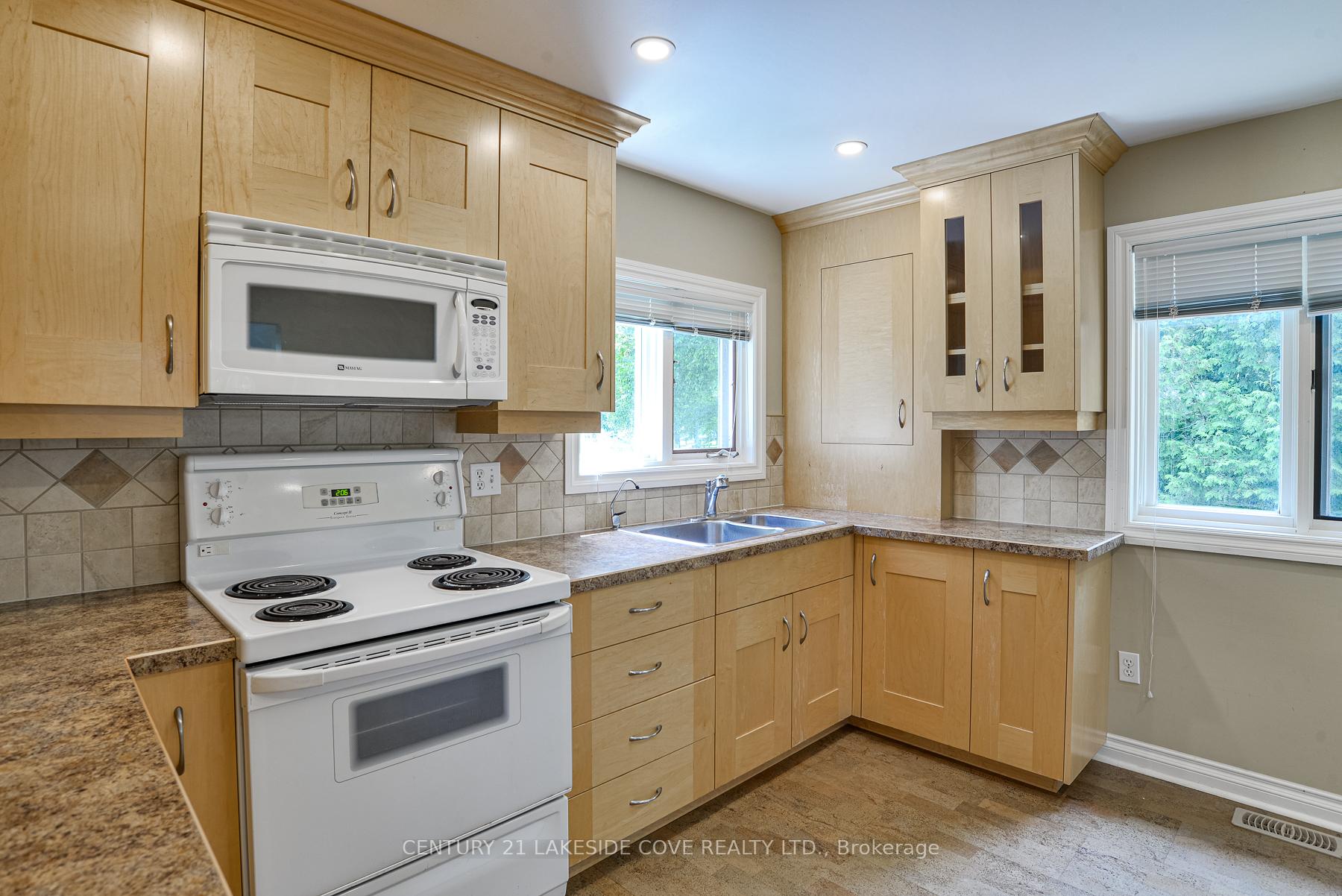 Photo 13 of 13 Old Indian Trail N, Ramara, Brechin — HOMEH