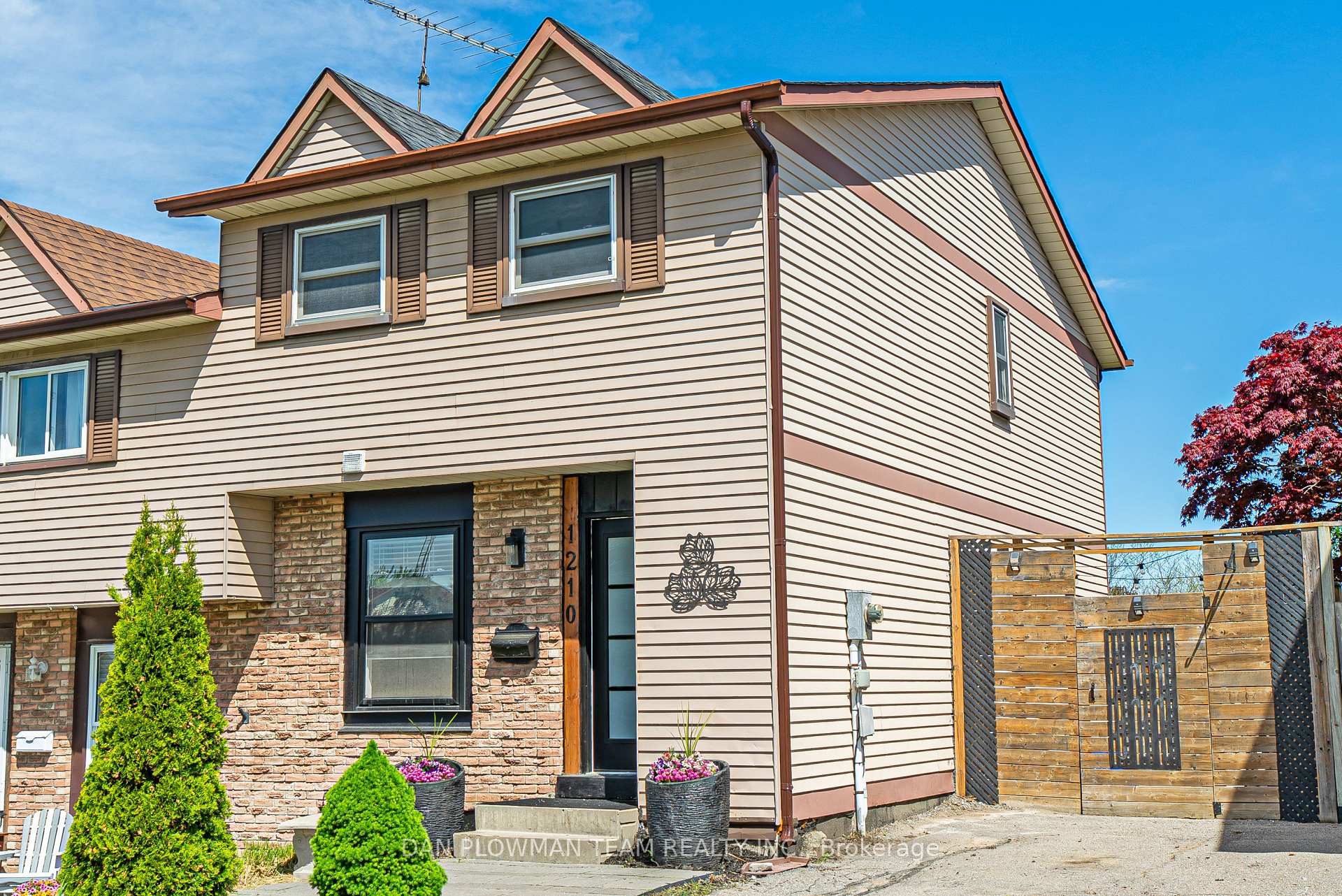 Front of 1210 Southdale Avenue