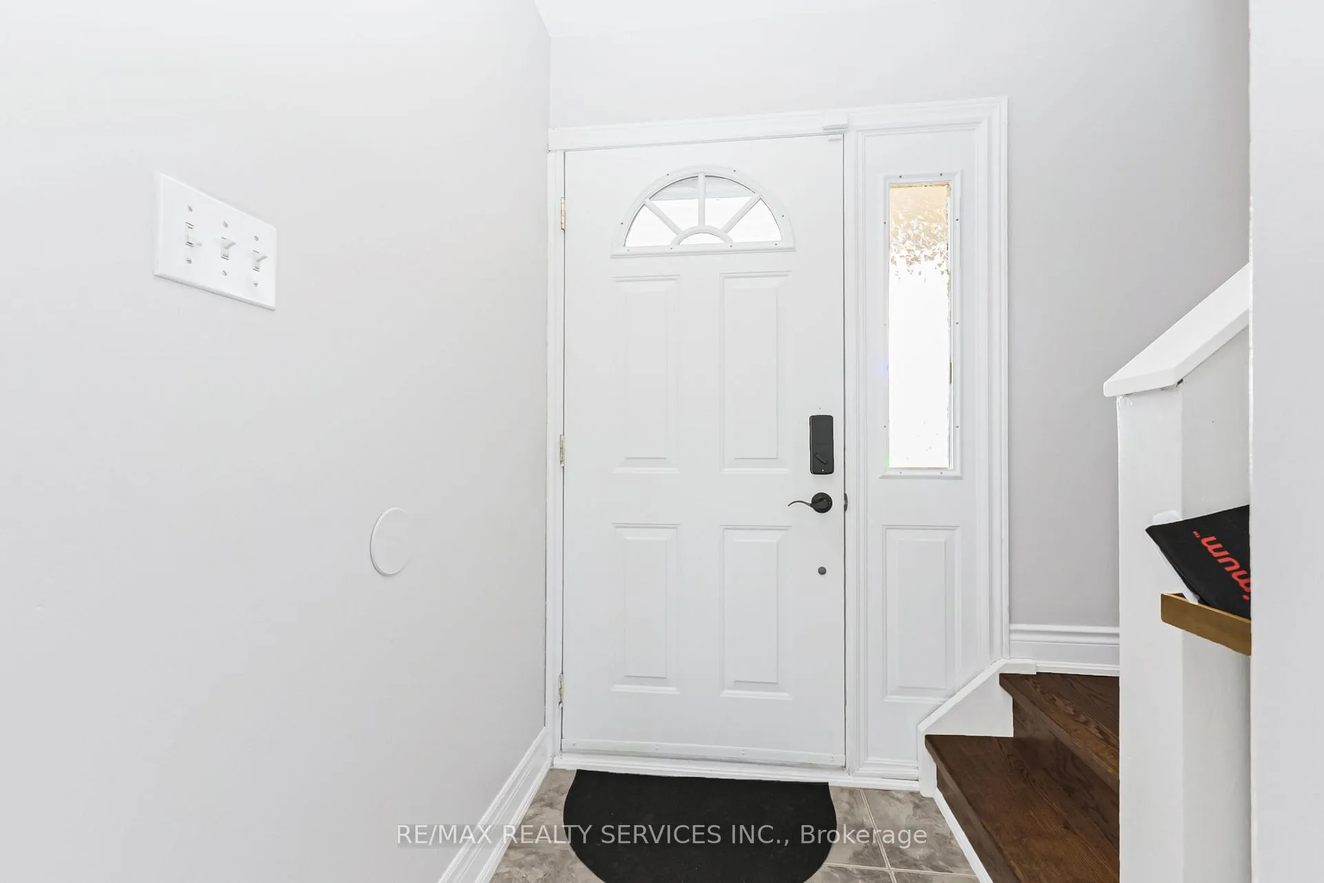 Photo 3 of 86 Glenmore Crescent, Brampton, Northgate — HOMEH