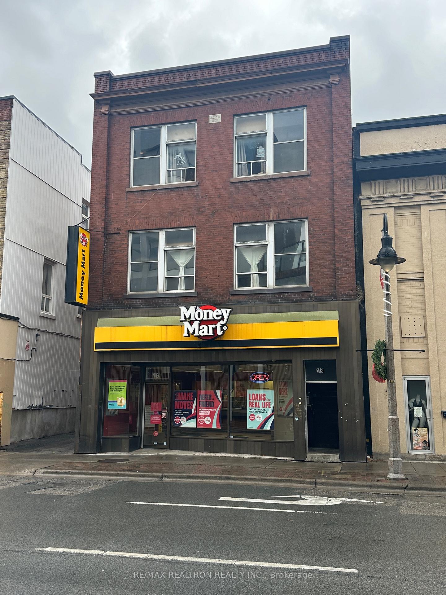Photo 2 of Unit 4, 16-18 Simcoe Street N, Oshawa, O'Neill — HOMEH