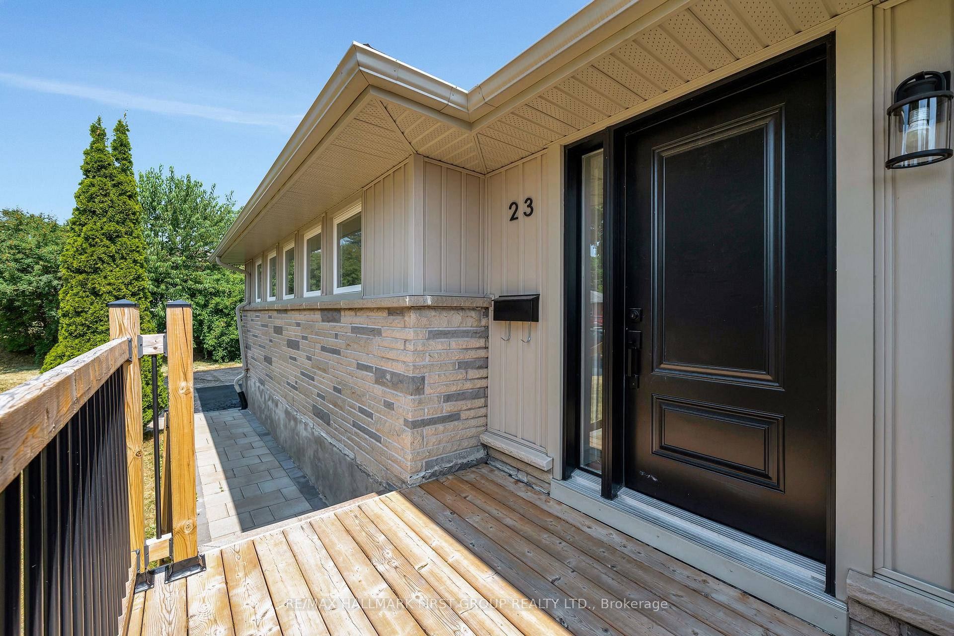 Photo 3 of 23 Third Avenue, Quinte West, Trenton Ward — HOMEH