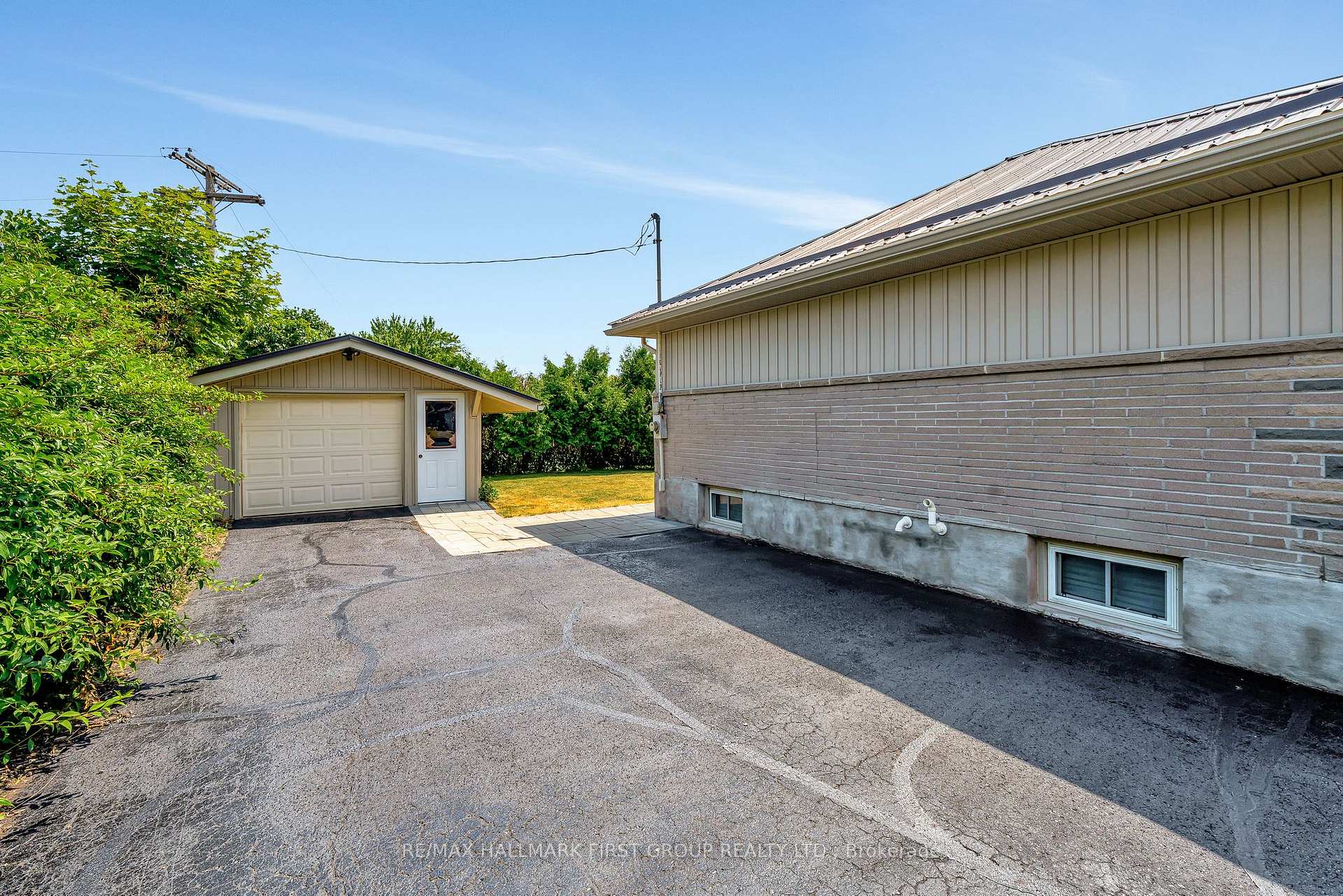 Photo 46 of 23 Third Avenue, Quinte West, Trenton Ward — HOMEH
