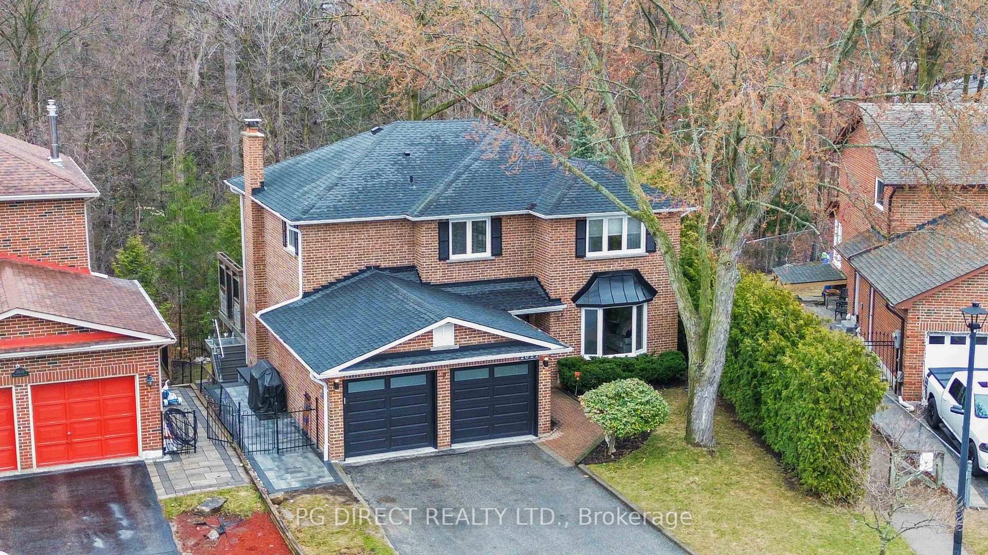 Front of 2022 Trailwood Court