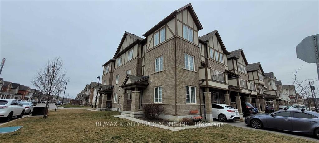 Front of 261 Casson Point