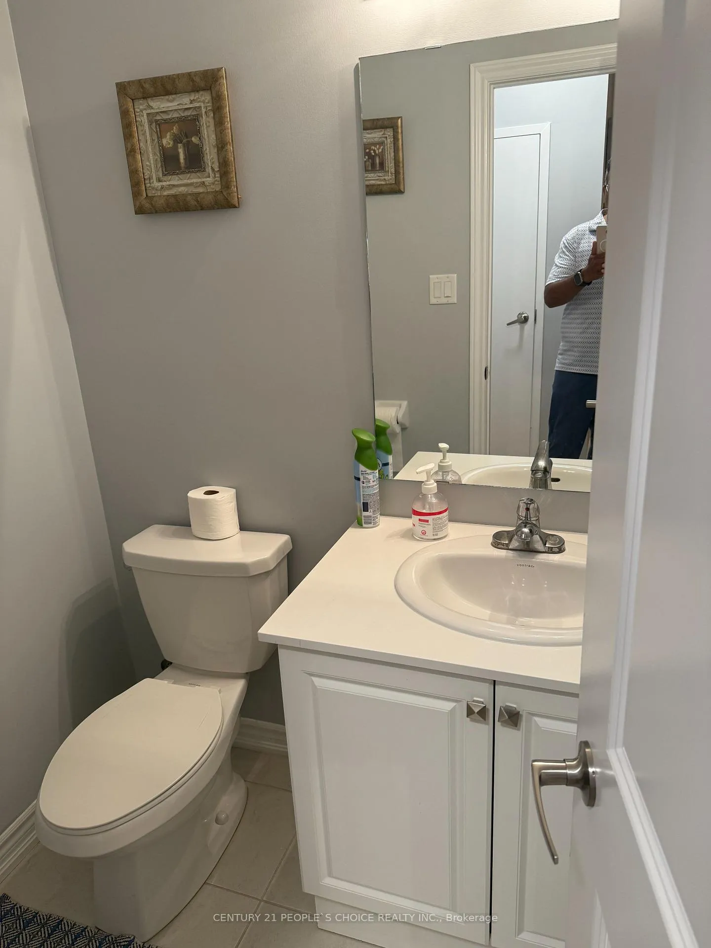 Photo 9 of Unit 4, 465 Beresford Path, Oshawa, Central — HOMEH