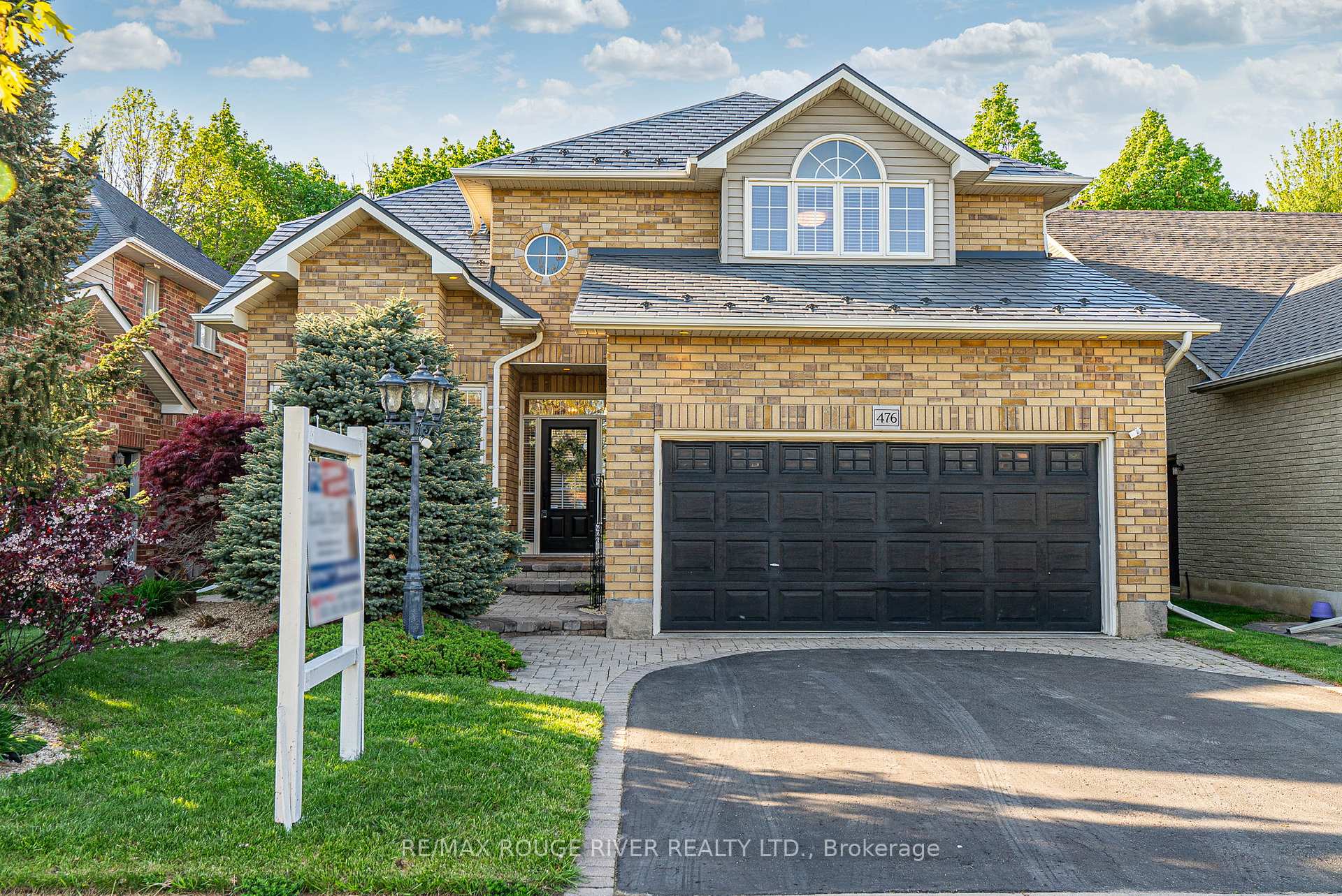 Front of 476 Britannia Avenue E