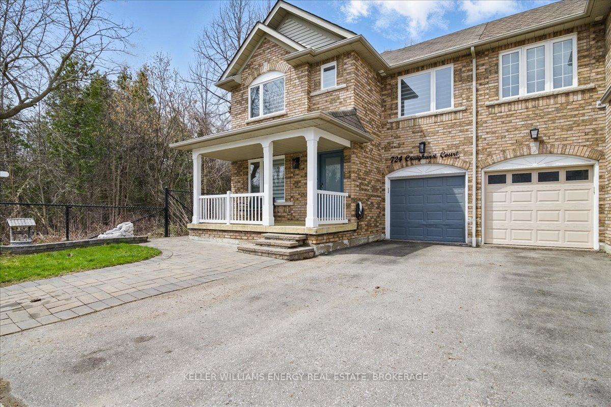Front of 724 Craighurst Court E