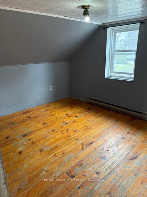 Photo 5 of 450 Coumbes Lane, Renfrew — HOMEH