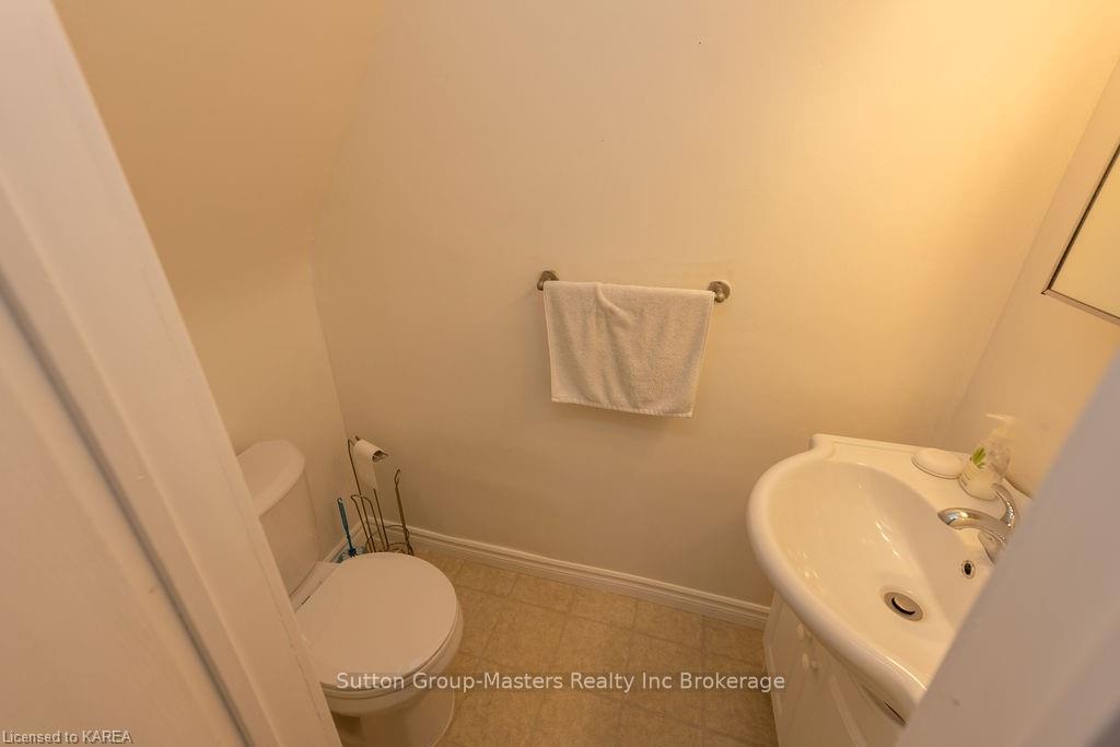 Photo 9 of 687 Harrow Place, Kingston, South of Taylor-Kidd Blvd — HOMEH