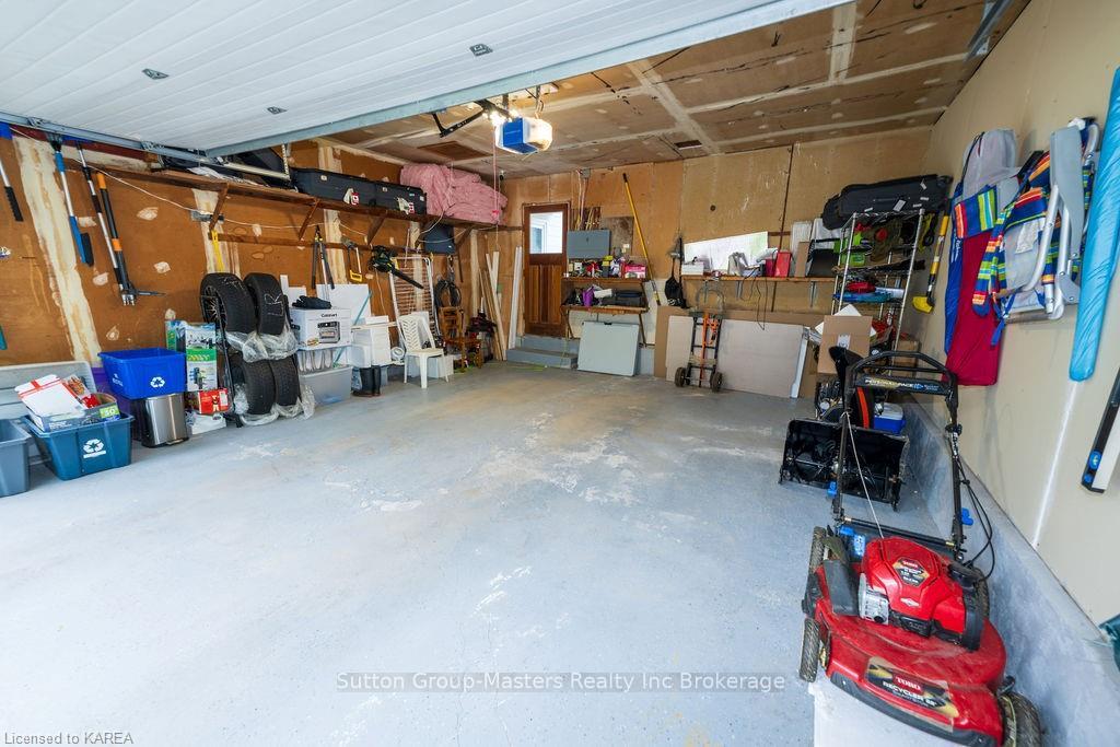 Photo 11 of 687 Harrow Place, Kingston, South of Taylor-Kidd Blvd — HOMEH