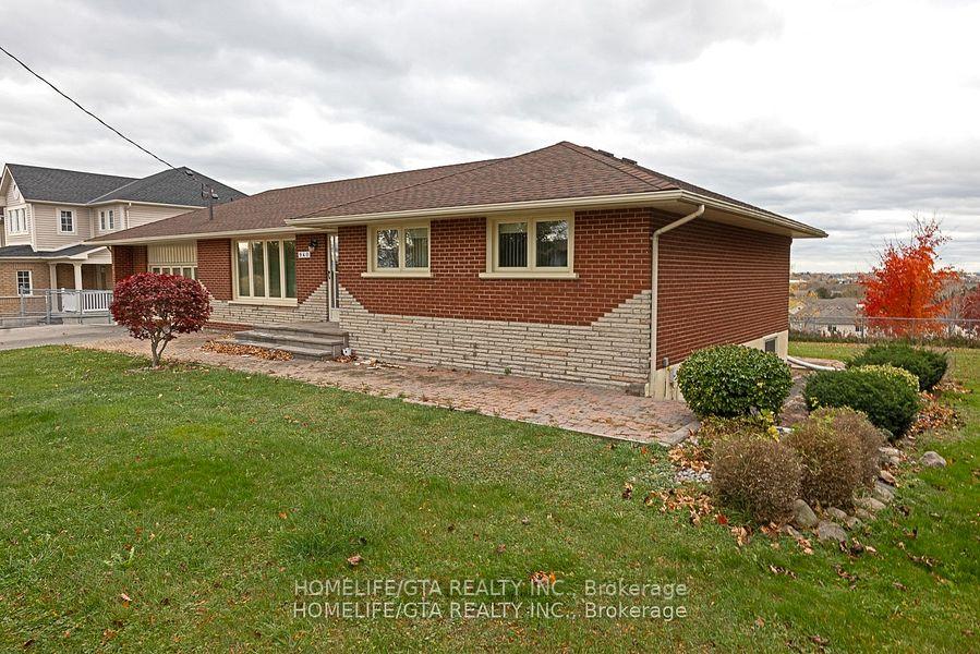 Front of 940 Townline Road S