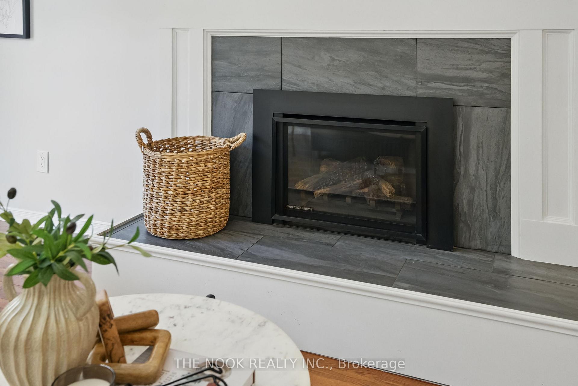 Photo 12 of 957 Sproule Crescent, Oshawa, Pinecrest — HOMEH