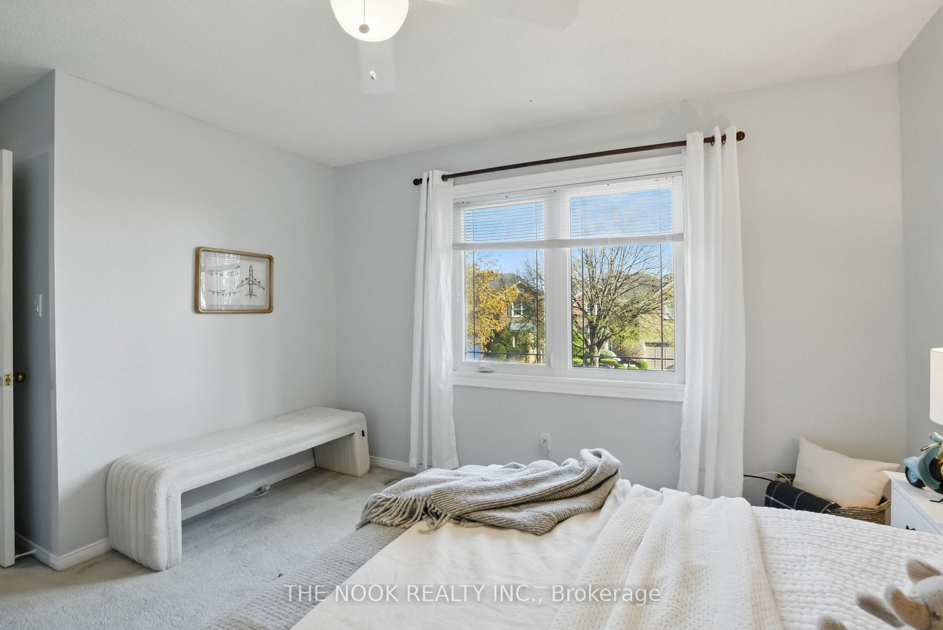 Photo 36 of 957 Sproule Crescent, Oshawa, Pinecrest — HOMEH