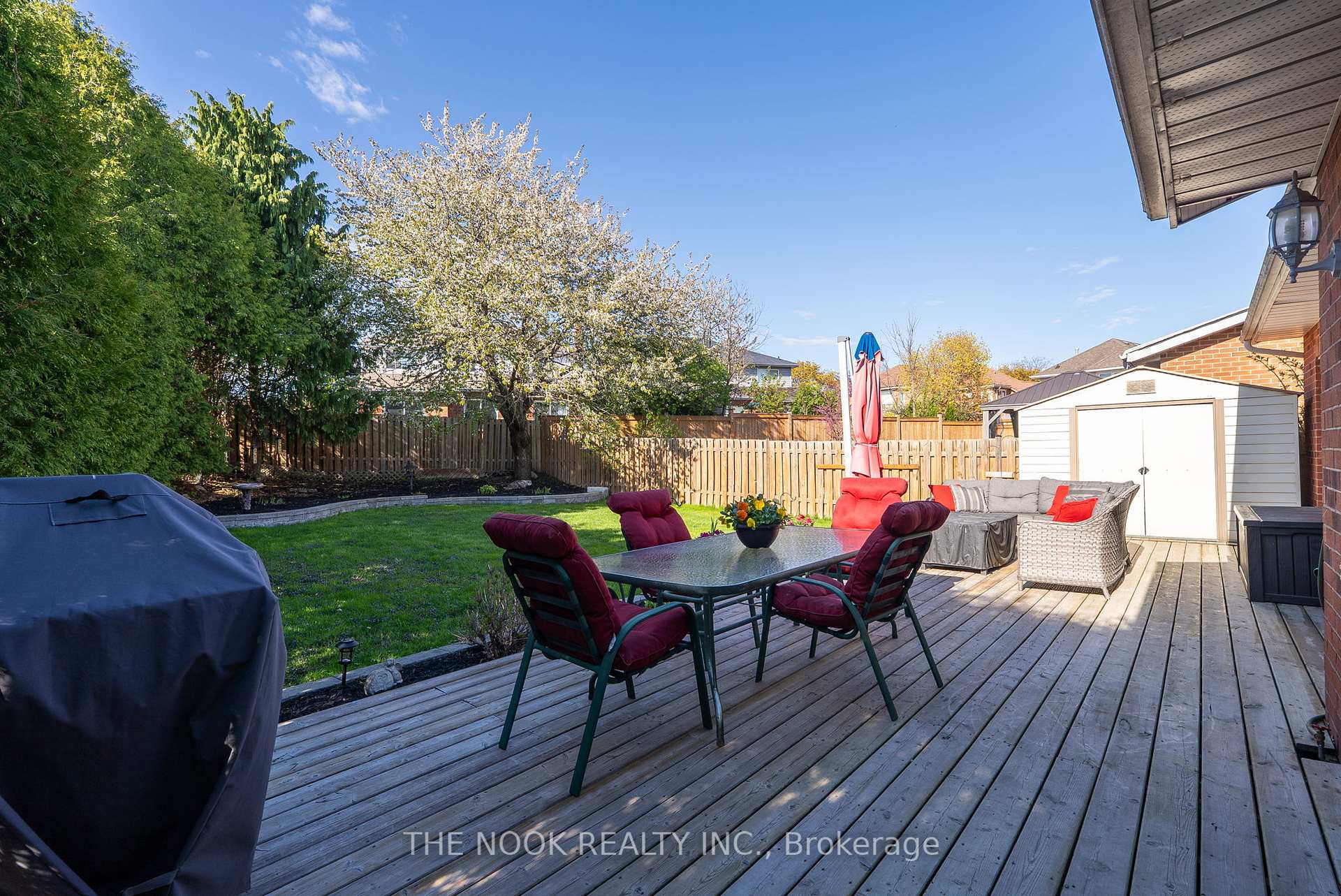 Photo 45 of 957 Sproule Crescent, Oshawa, Pinecrest — HOMEH
