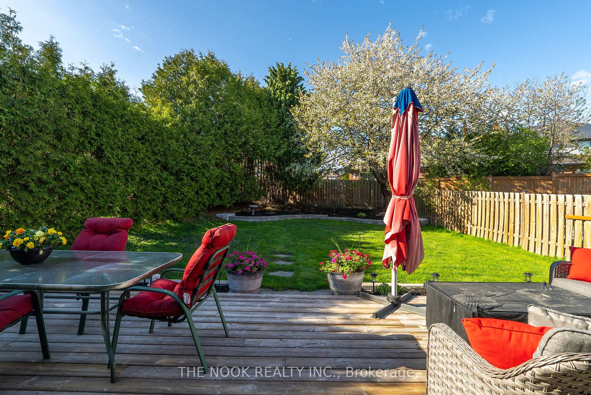 Photo 46 of 957 Sproule Crescent, Oshawa, Pinecrest — HOMEH