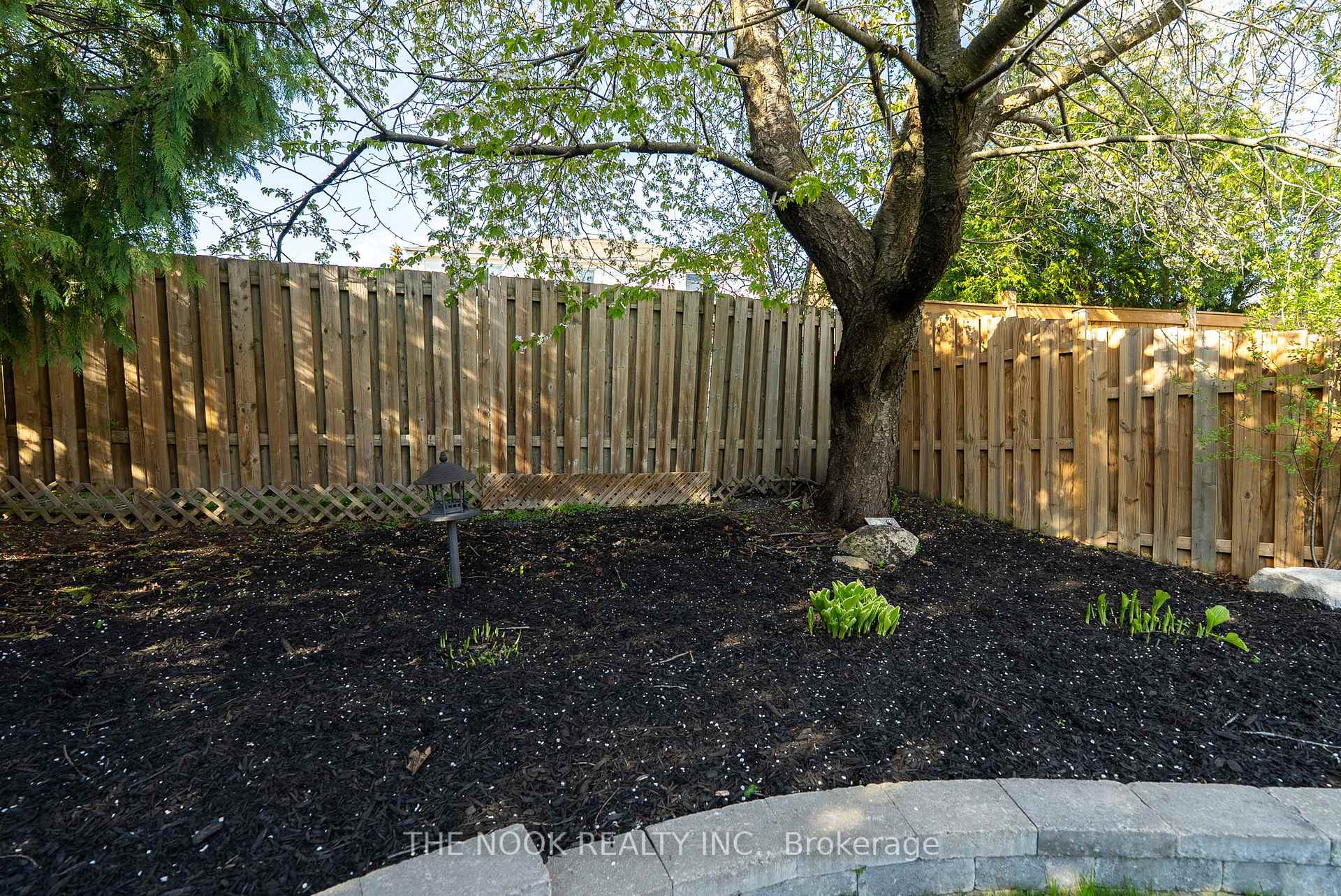 Photo 48 of 957 Sproule Crescent, Oshawa, Pinecrest — HOMEH