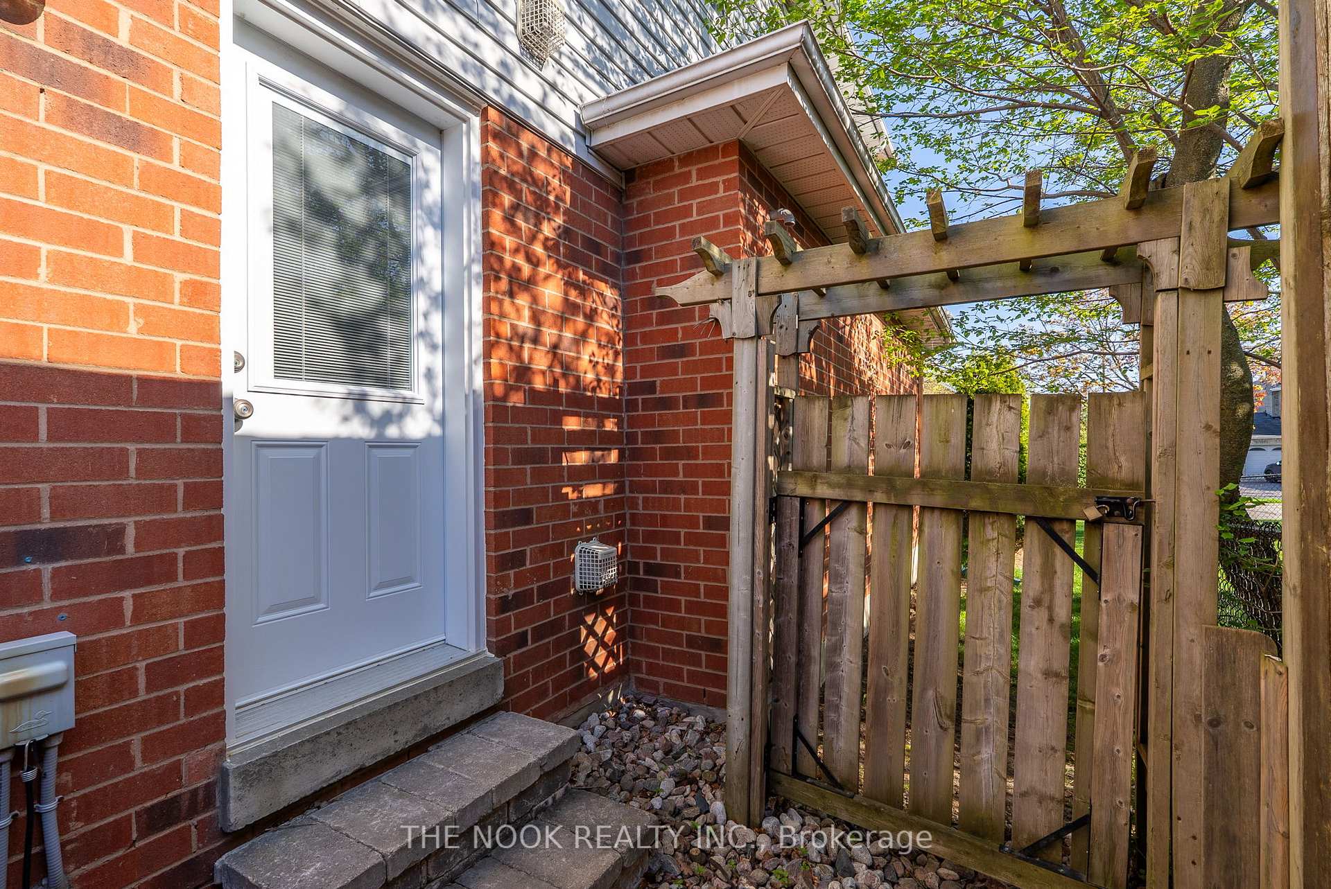 Photo 49 of 957 Sproule Crescent, Oshawa, Pinecrest — HOMEH