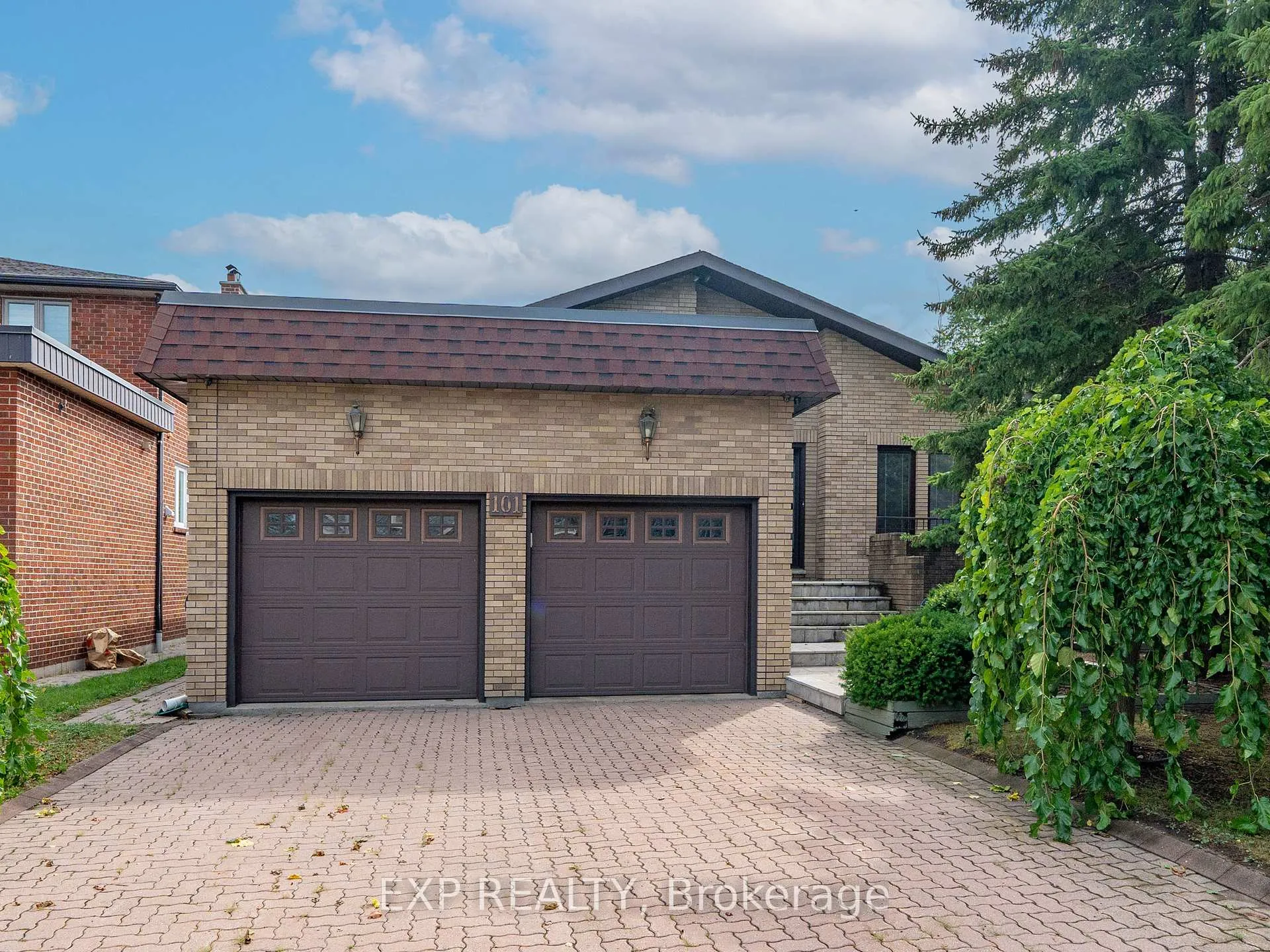 Front of 101 Leyburn Avenue