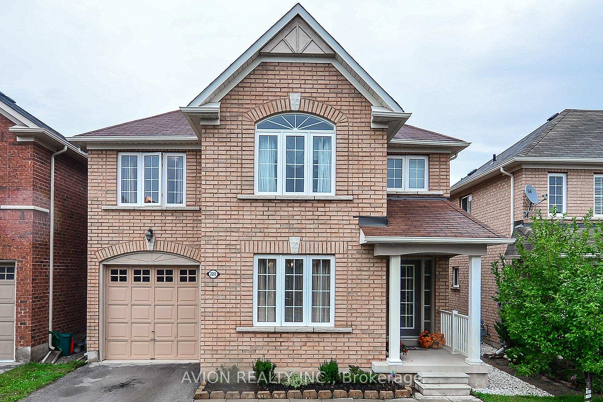 Front of 2293 Crestmont Drive