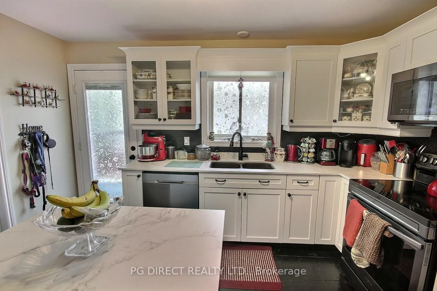 Photo 8 of 65 O'Neil Crescent, Quinte West, Trenton Ward — HOMEH