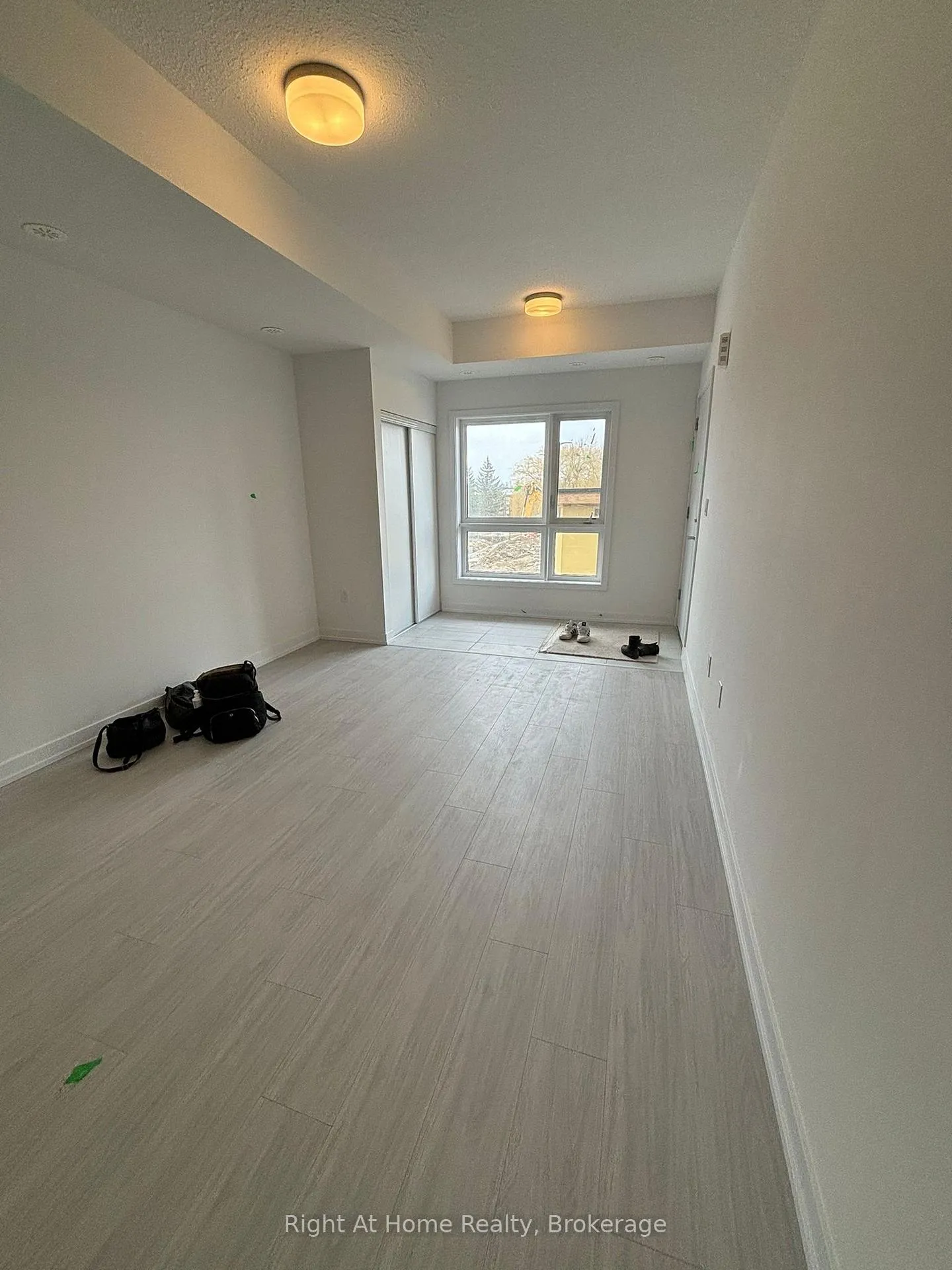 Photo 5 of Unit R31, 25 Palace Street, Kitchener — HOMEH