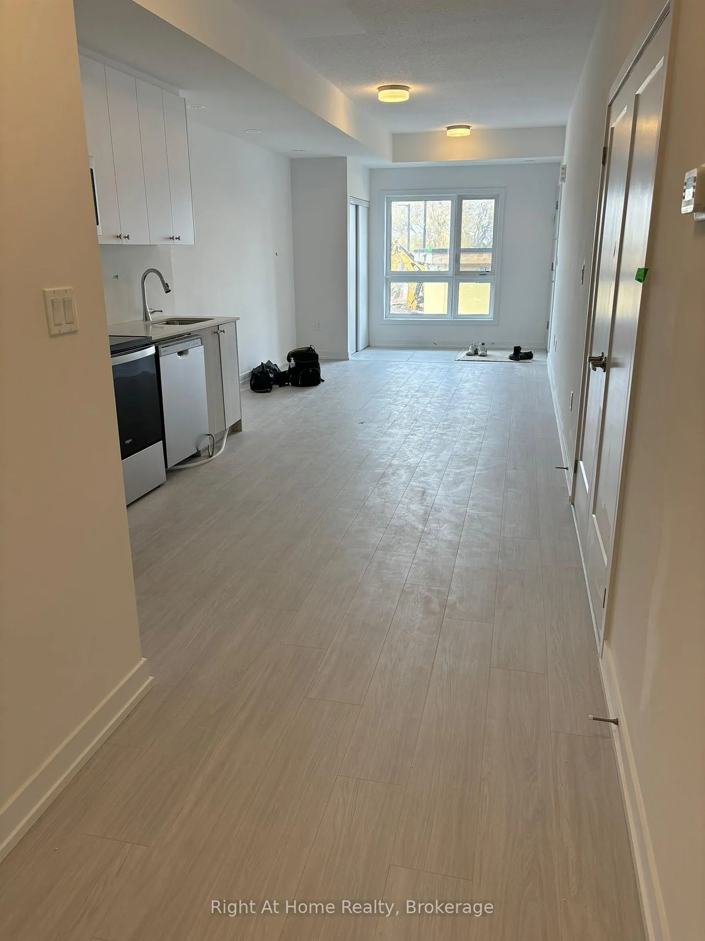 Photo 7 of Unit R31, 25 Palace Street, Kitchener — HOMEH