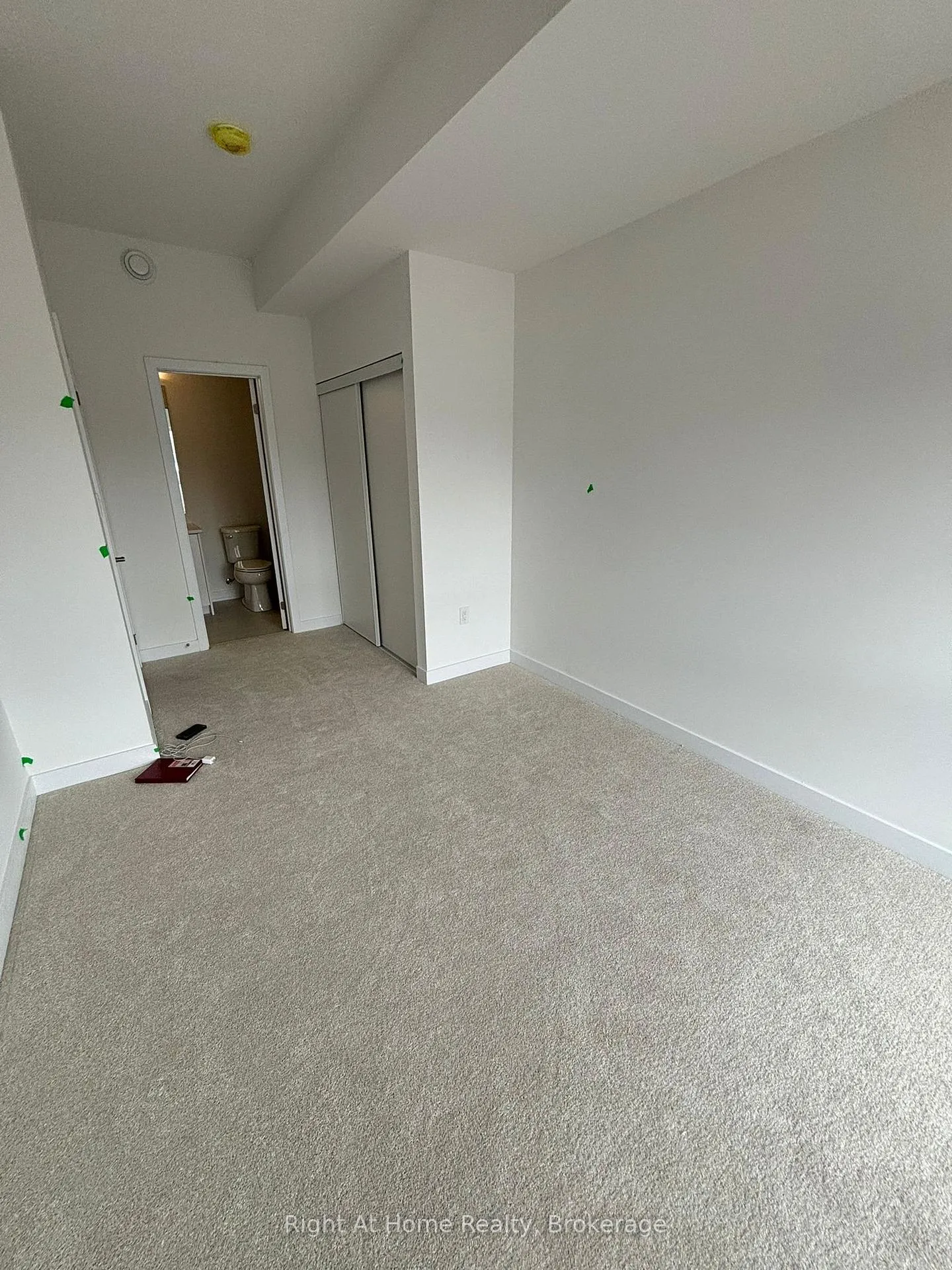 Photo 10 of Unit R31, 25 Palace Street, Kitchener — HOMEH