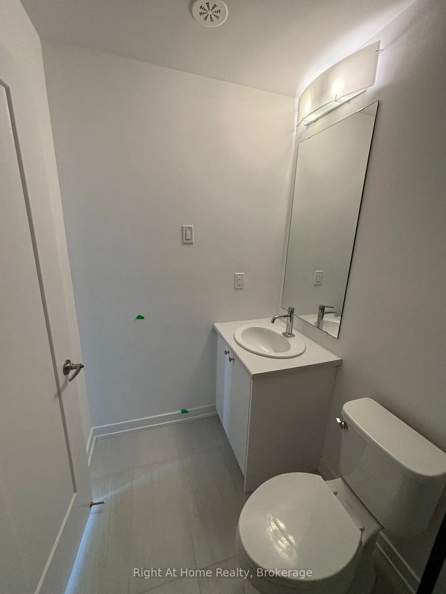 Photo 12 of Unit R31, 25 Palace Street, Kitchener — HOMEH