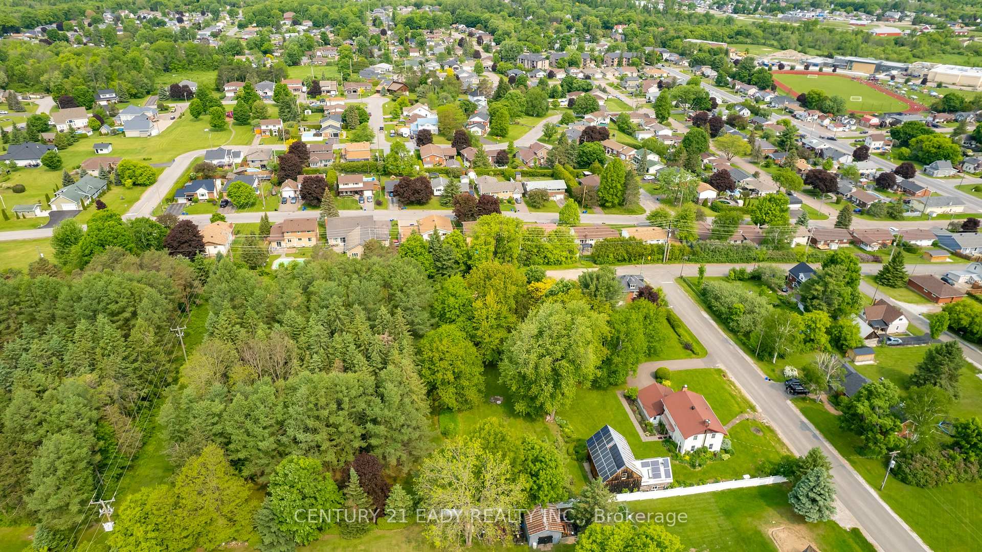 Photo 6 of 6 Nadobny Lane, Renfrew — HOMEH