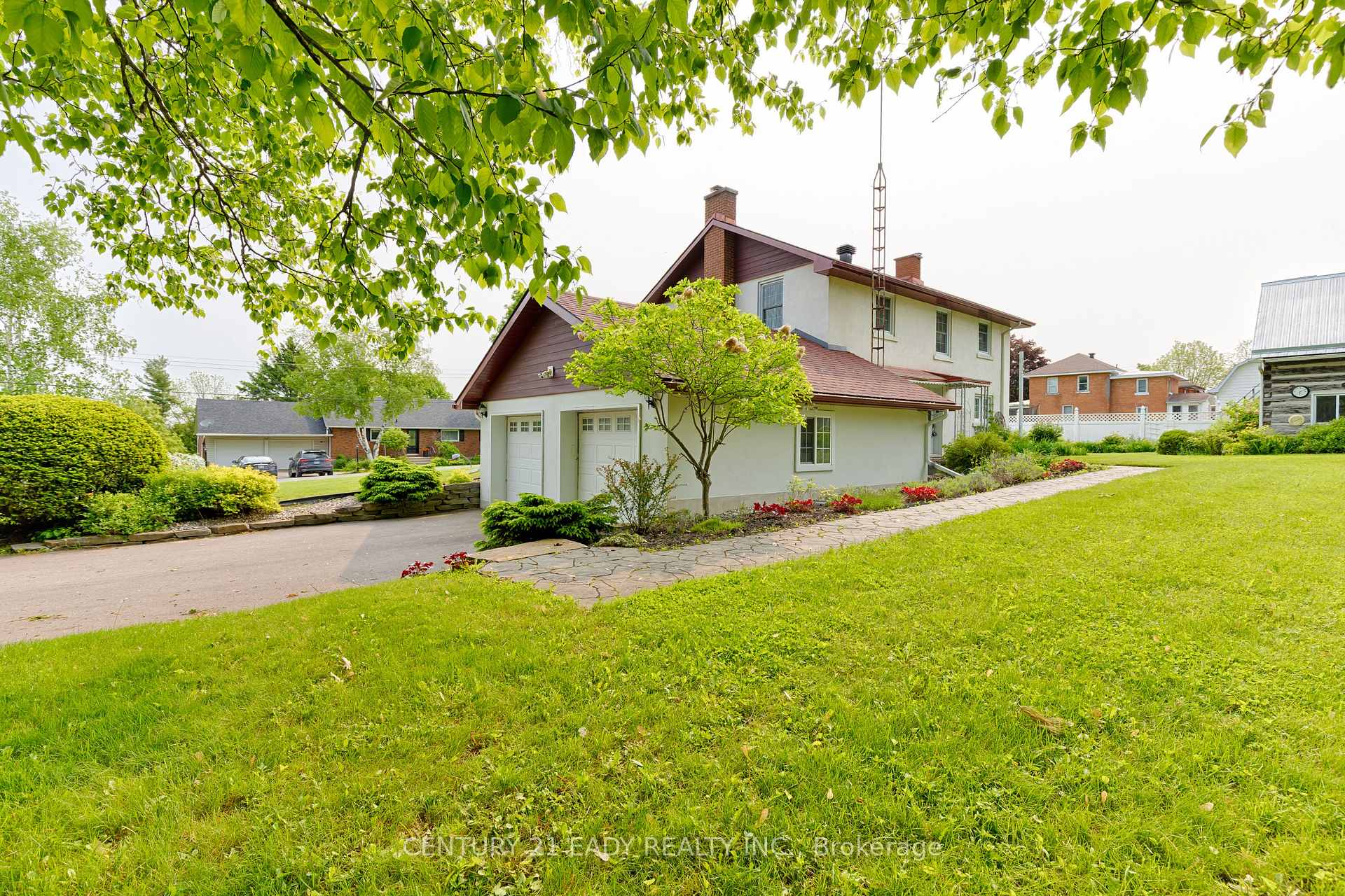 Photo 9 of 6 Nadobny Lane, Renfrew — HOMEH