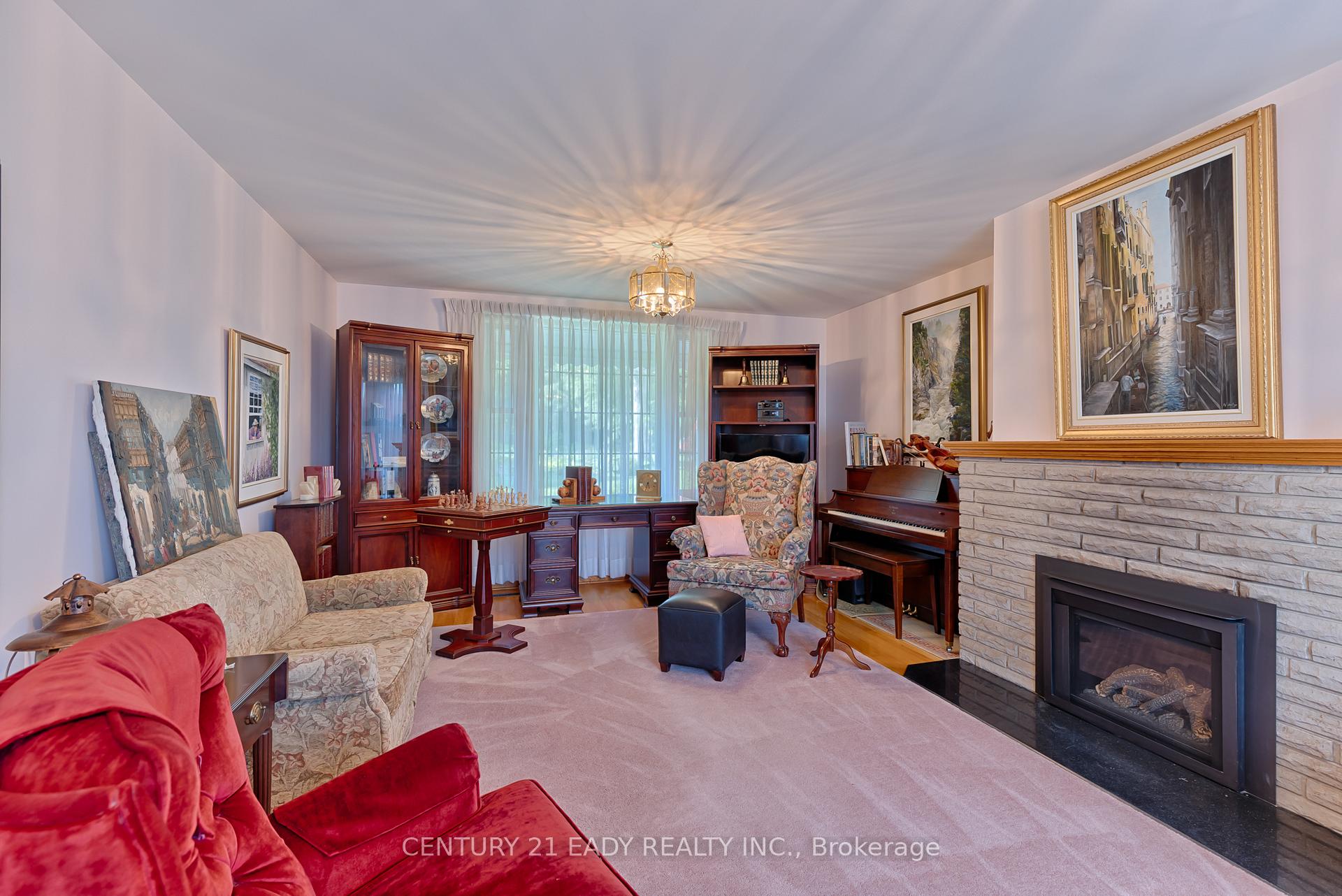 Photo 20 of 6 Nadobny Lane, Renfrew — HOMEH