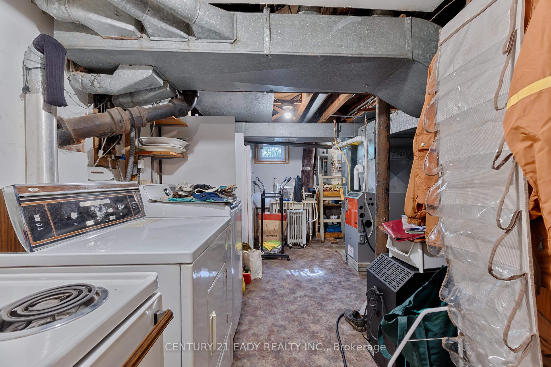 Photo 46 of 6 Nadobny Lane, Renfrew — HOMEH