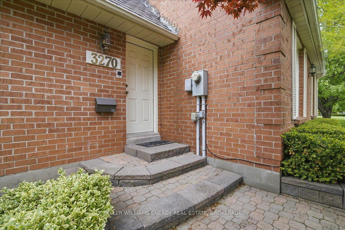 Photo 5 of 3270 Greenburn Place, Pickering, Rural Pickering — HOMEH