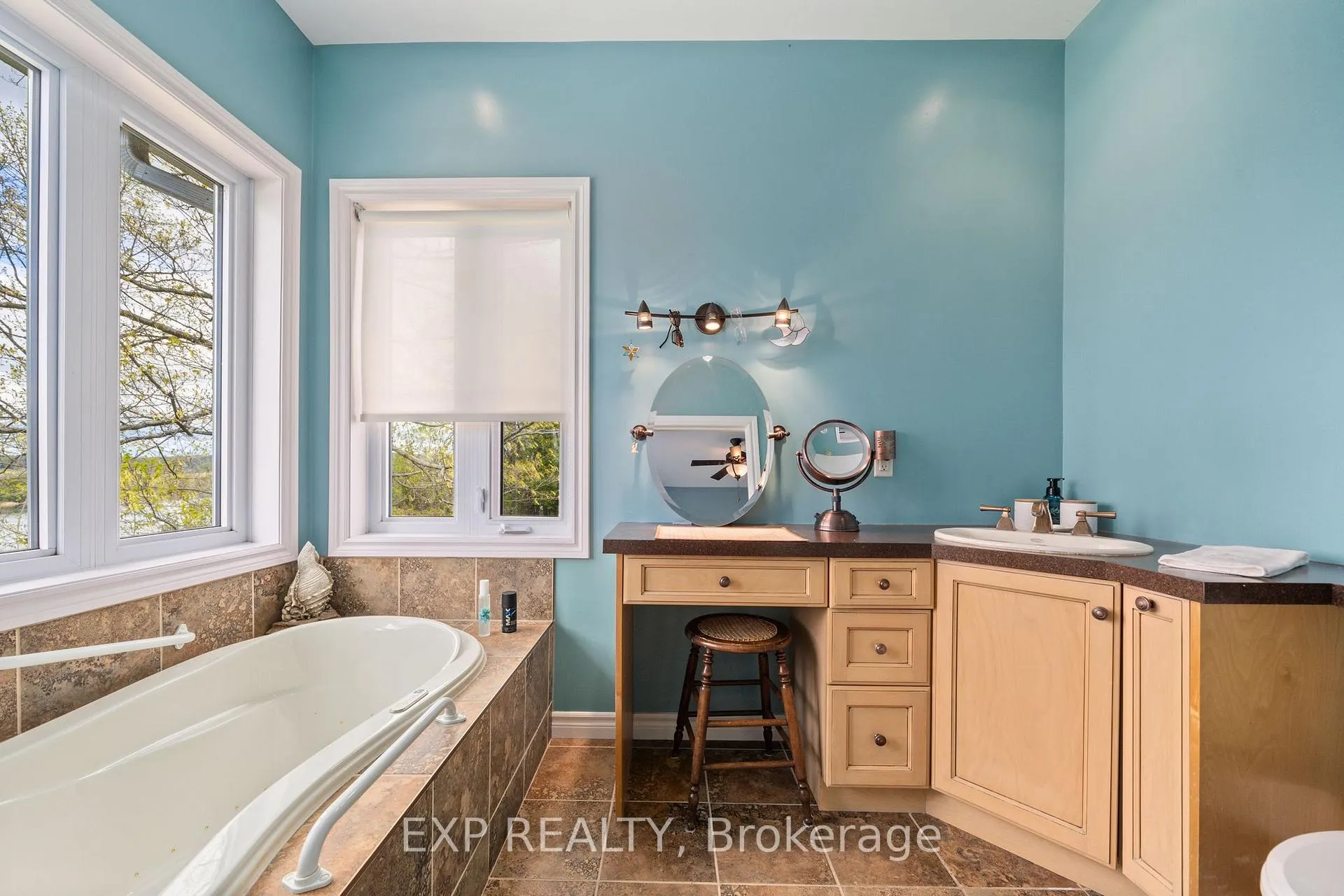 Photo 26 of 127 River Drive, Quinte West, Frankford Ward — HOMEH