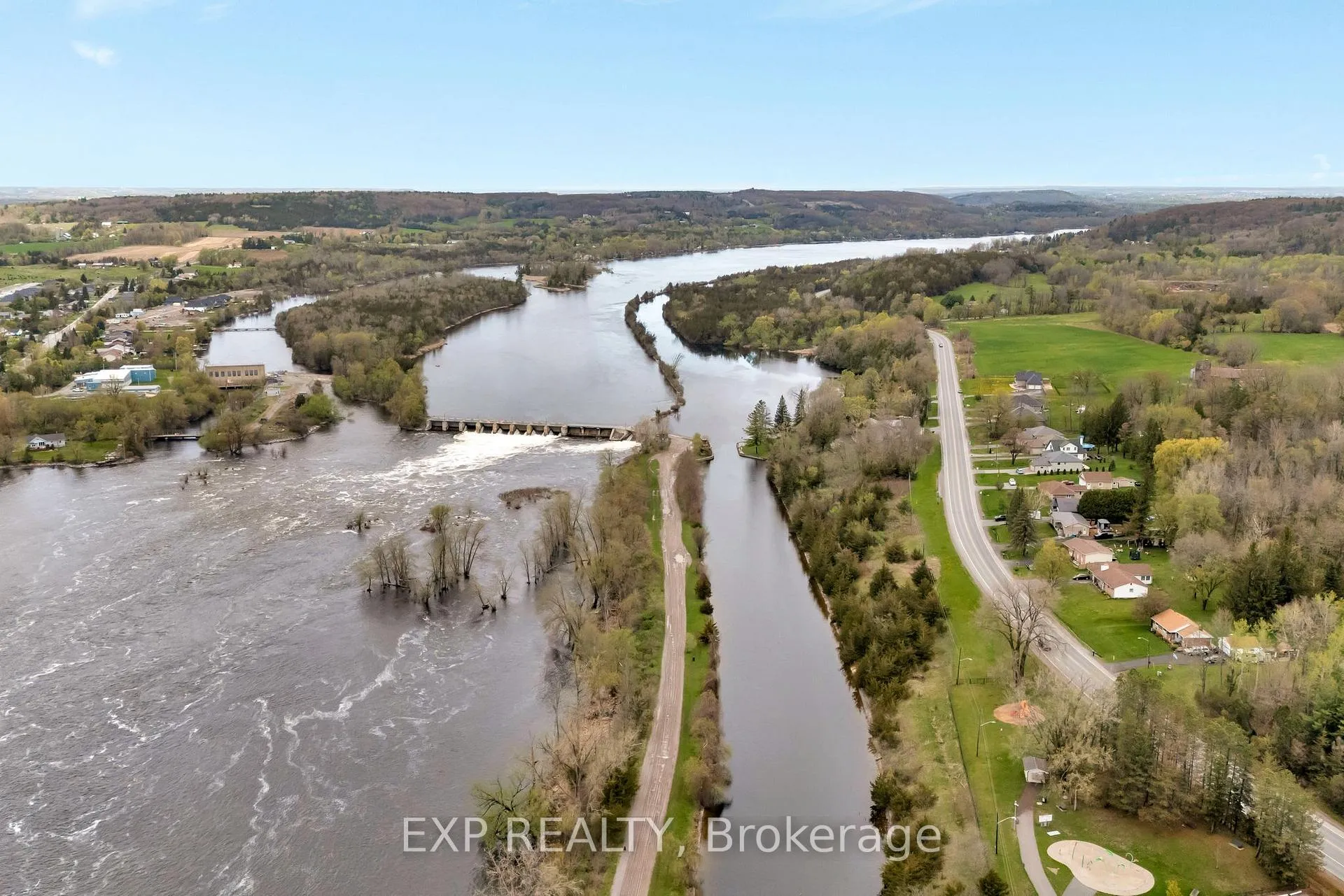 Photo 45 of 127 River Drive, Quinte West, Frankford Ward — HOMEH