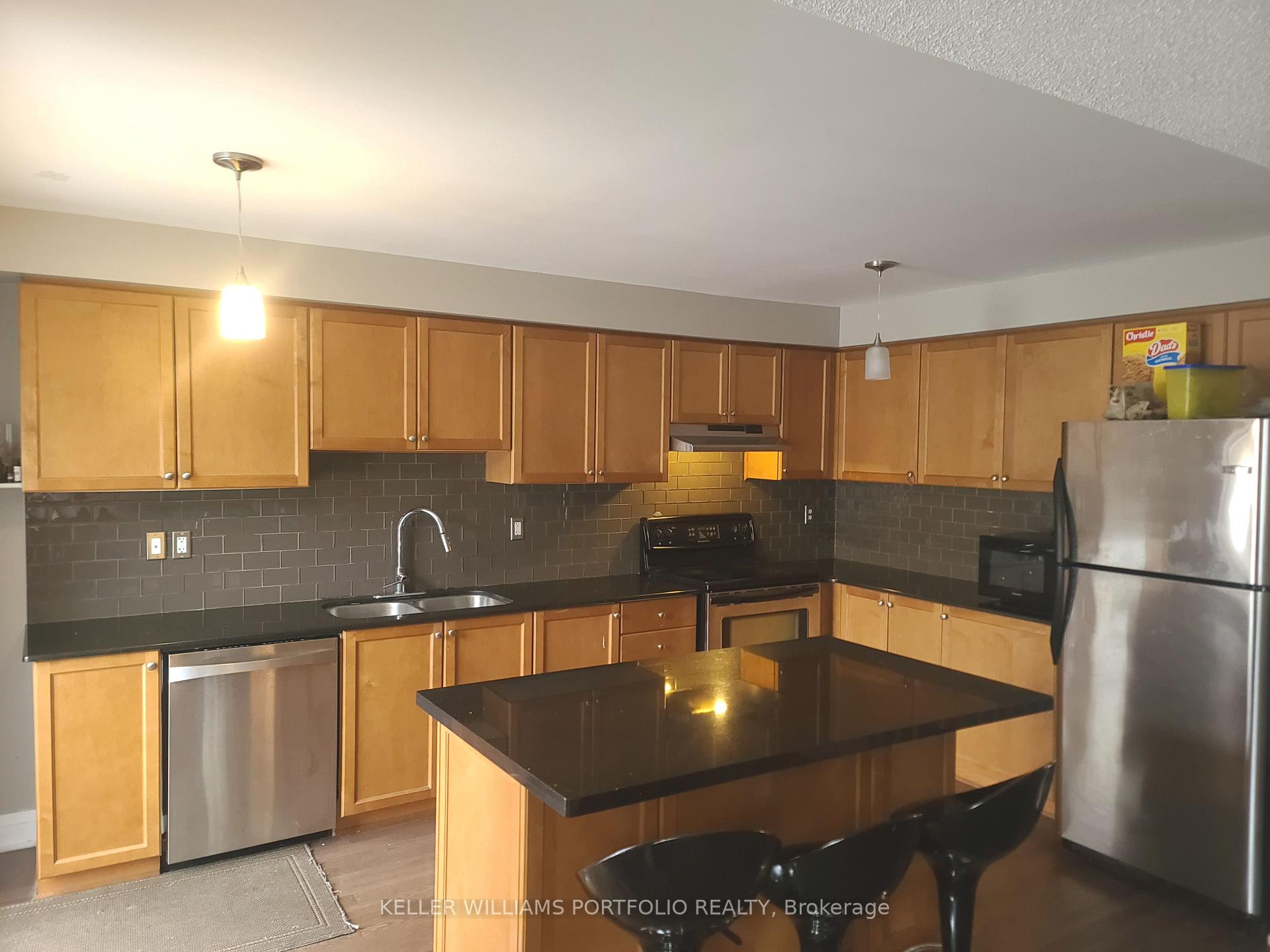 Photo 2 of Unit 22, 1790 Finch Avenue, Pickering, Liverpool — HOMEH