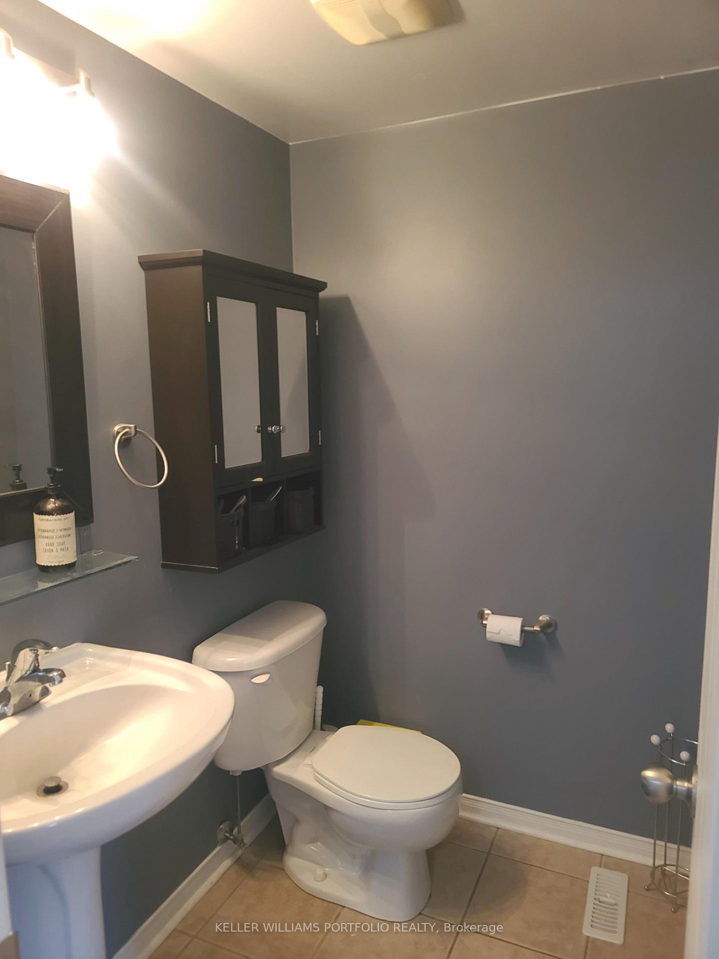 Photo 6 of Unit 22, 1790 Finch Avenue, Pickering, Liverpool — HOMEH