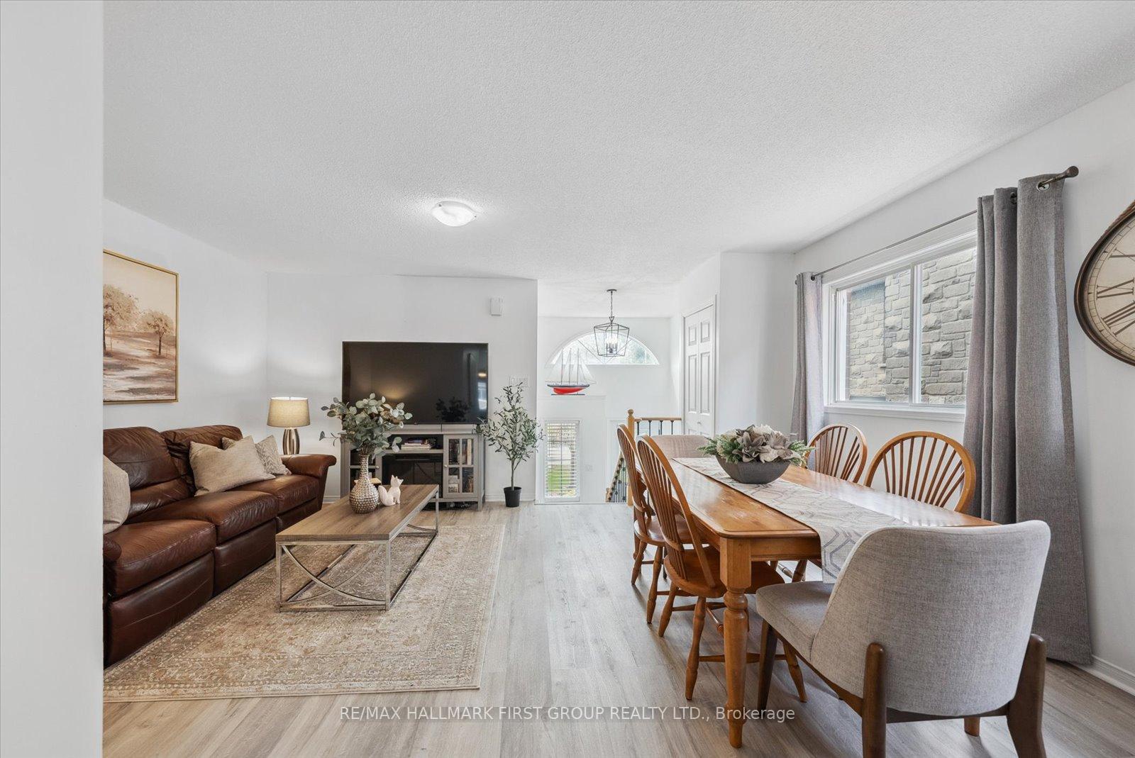 Photo 6 of 1647 Autumn Crescent E, Pickering, Amberlea — HOMEH