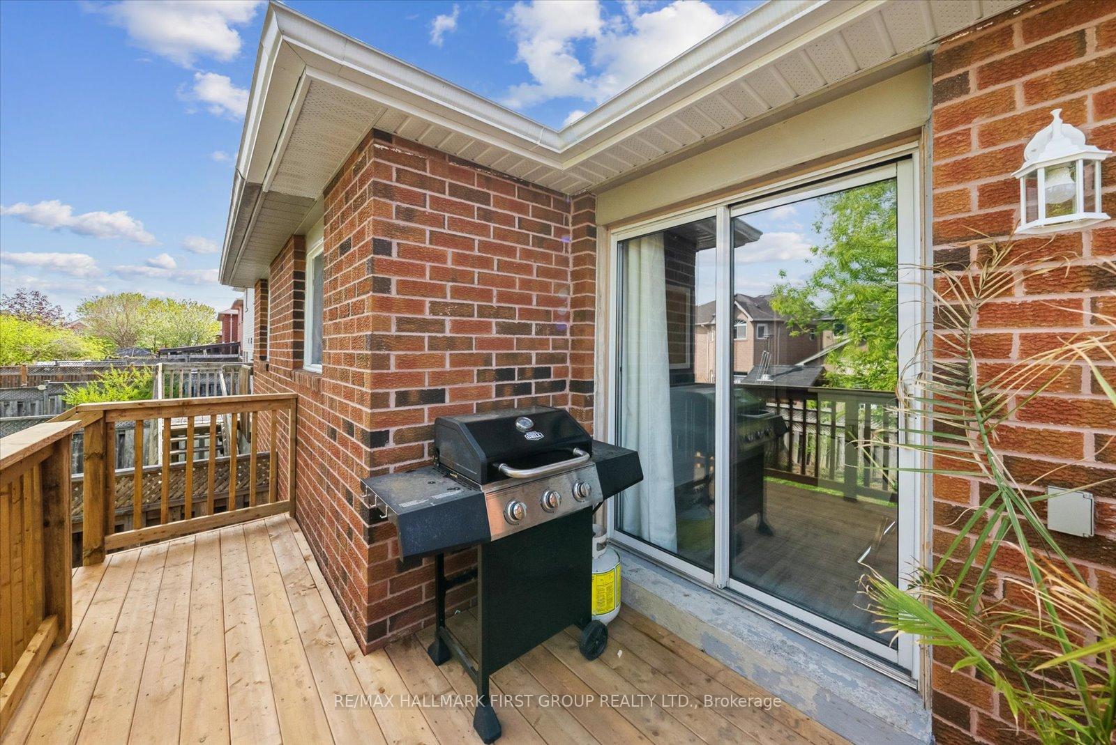 Photo 23 of 1647 Autumn Crescent E, Pickering, Amberlea — HOMEH