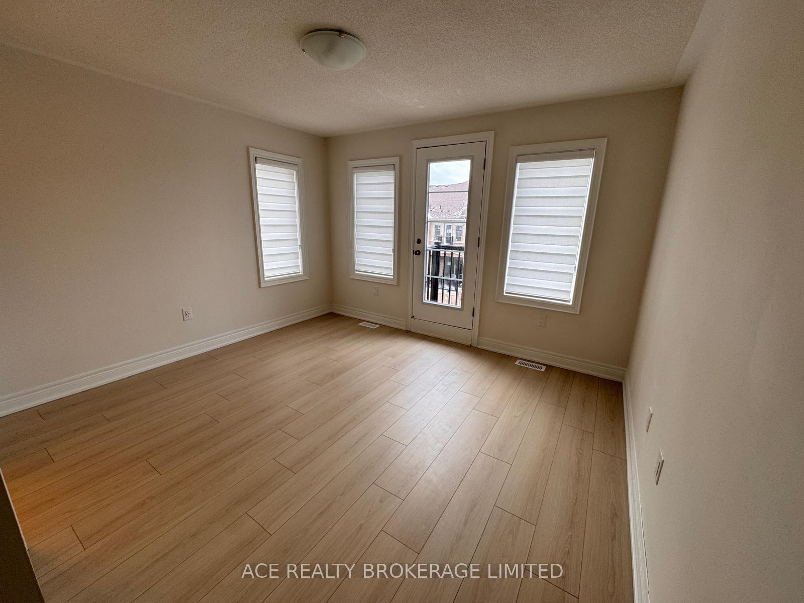 Photo 9 of 2858 Whites Road, Pickering, Rural Pickering — HOMEH