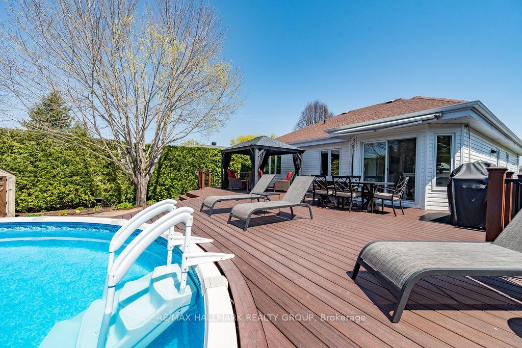 Photo 4 of 230 Vanier Crescent, Renfrew — HOMEH