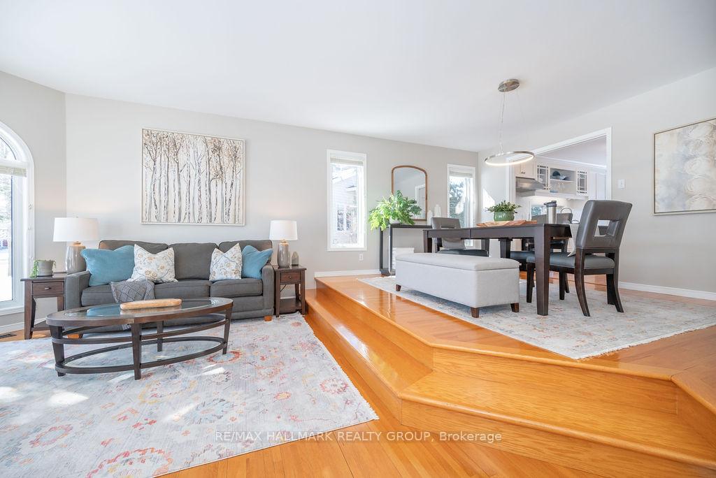 Photo 7 of 230 Vanier Crescent, Renfrew — HOMEH