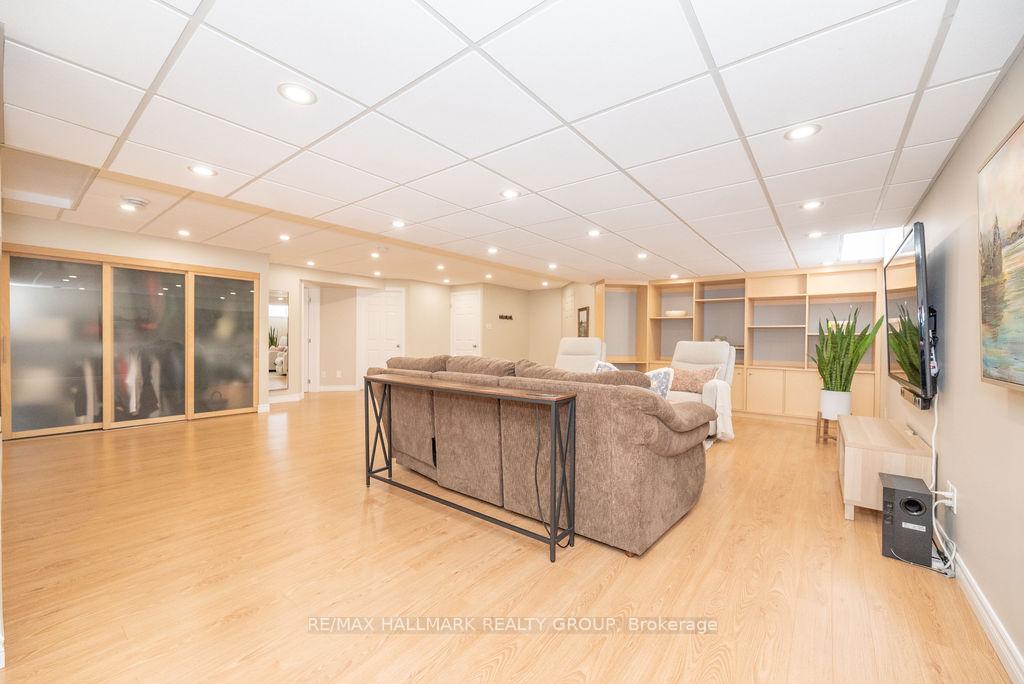 Photo 26 of 230 Vanier Crescent, Renfrew — HOMEH