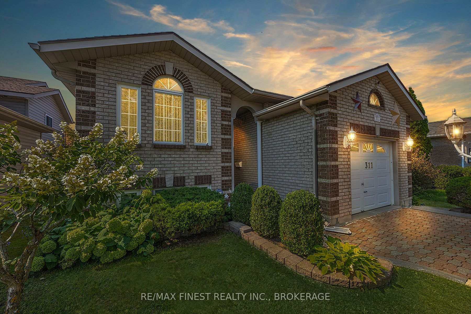 Front of 311 Ellesmeer Avenue