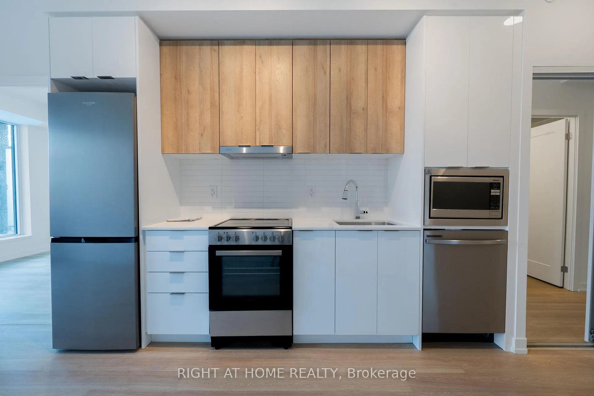 Photo 6 of Unit 211, 9751 Markham Road, Markham, Greensborough — HOMEH