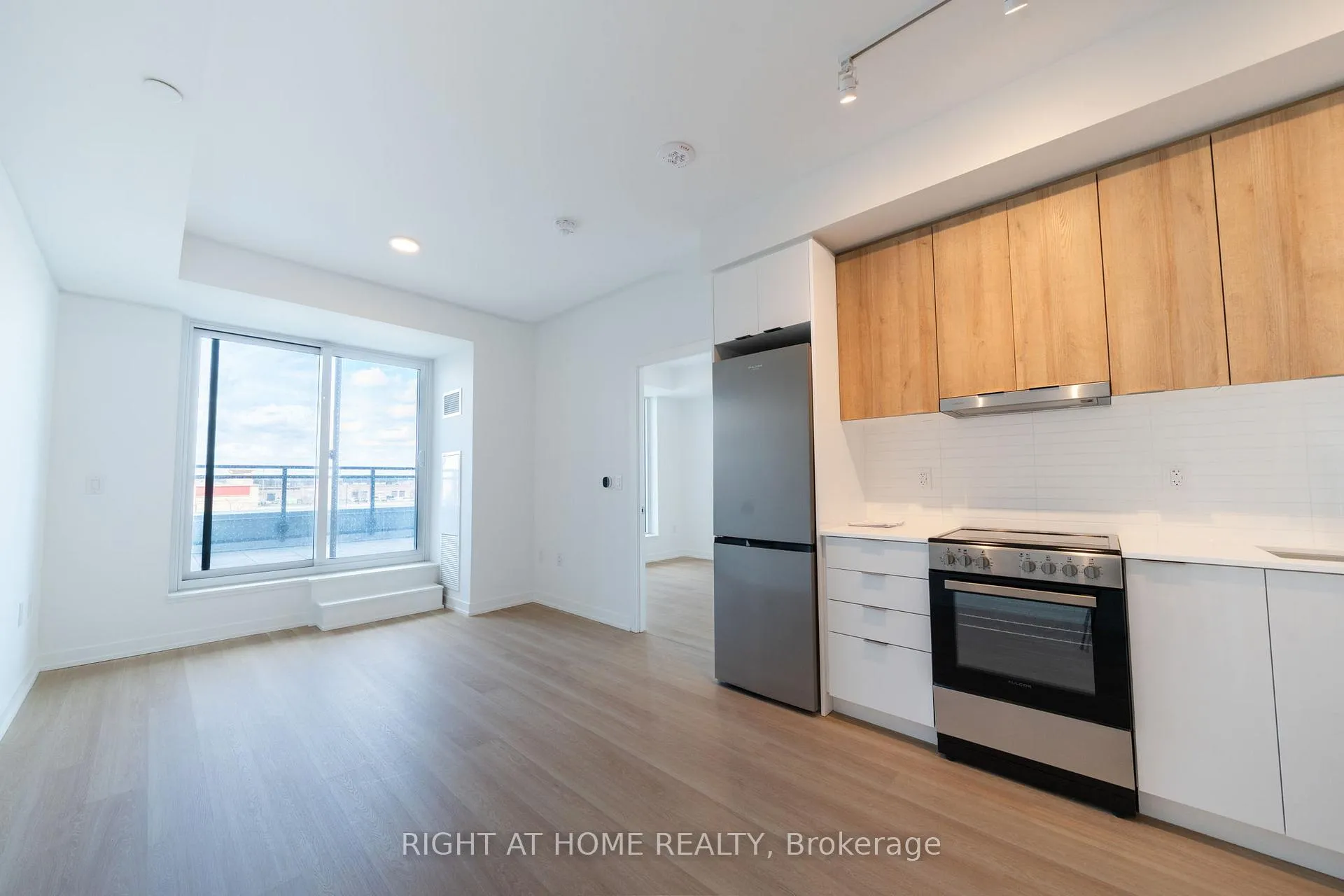Photo 11 of Unit 211, 9751 Markham Road, Markham, Greensborough — HOMEH