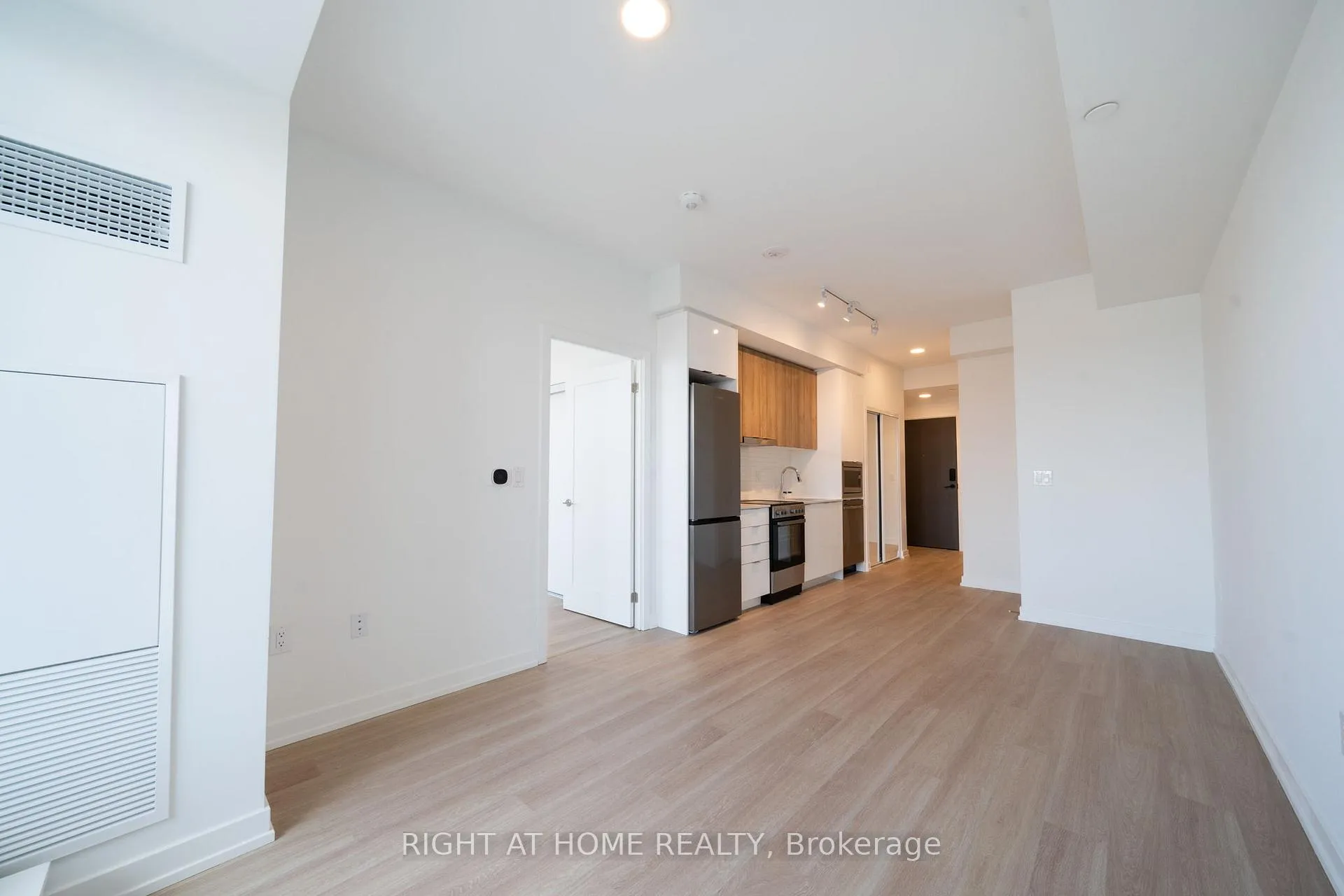 Photo 12 of Unit 211, 9751 Markham Road, Markham, Greensborough — HOMEH